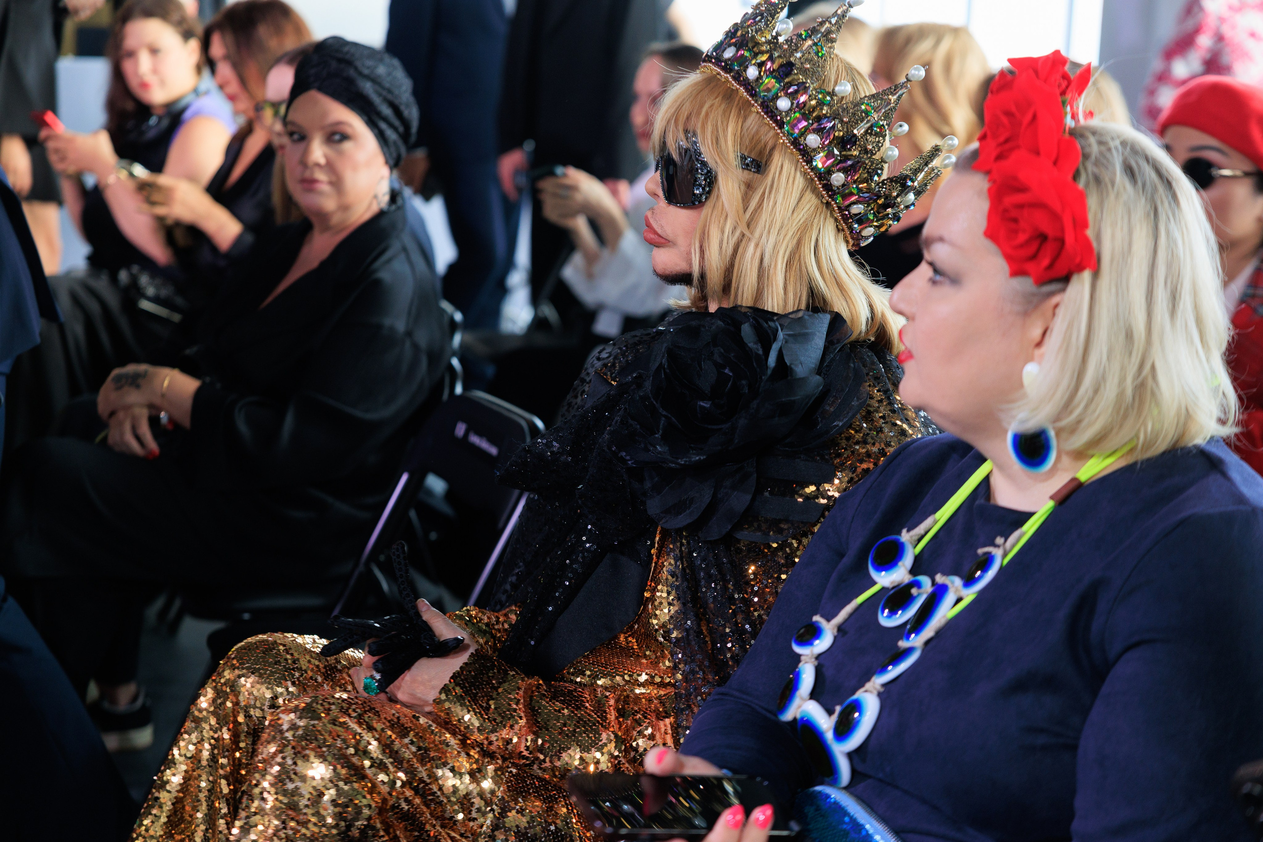 Фотограф для модного показа. Контент для бизнеса в Екатеринбурге Полдень Медиа