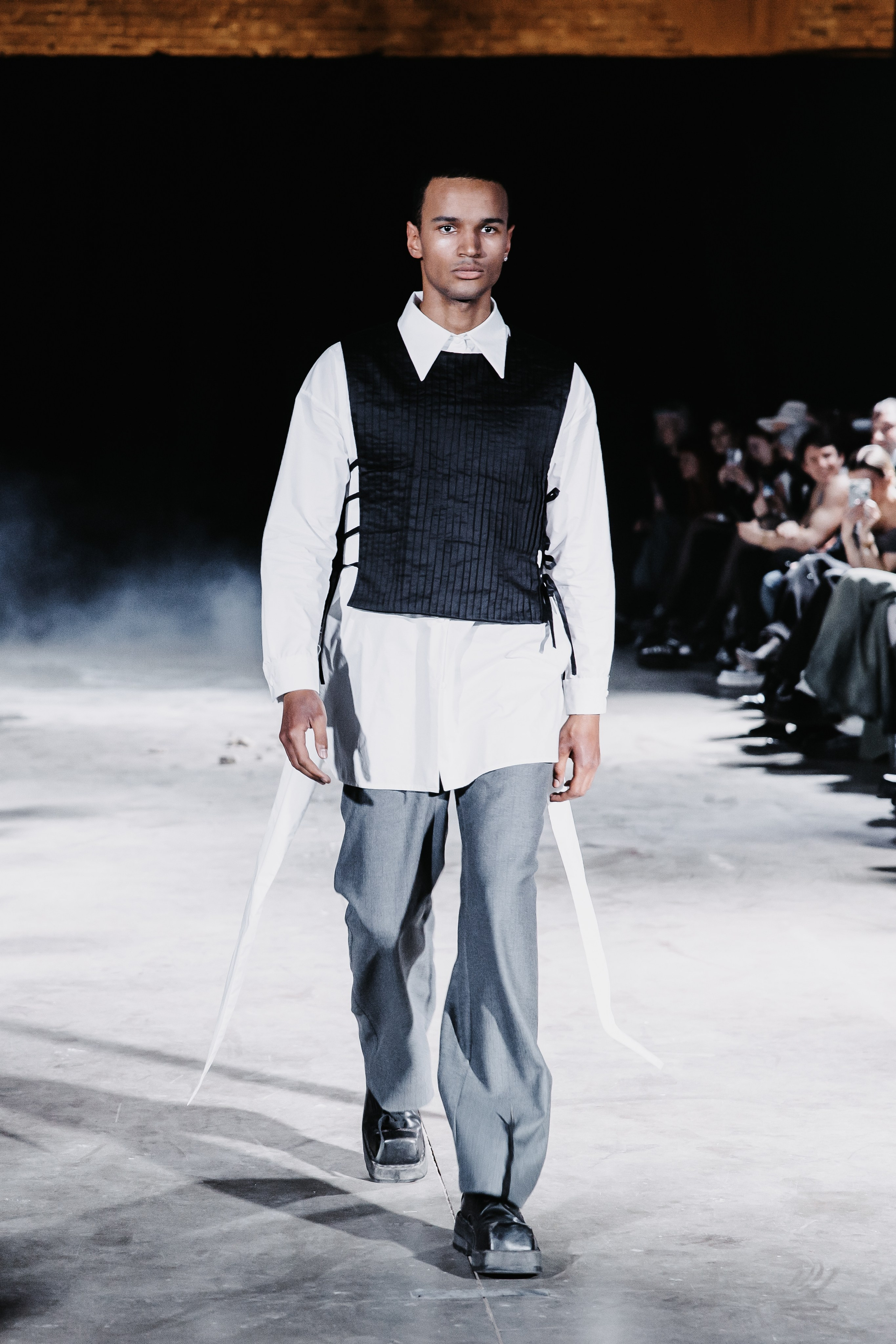 AUXI catwalk андеграунд показ-перфоманс. Фотограф в Санкт-Петербурге Вагнер Юлия