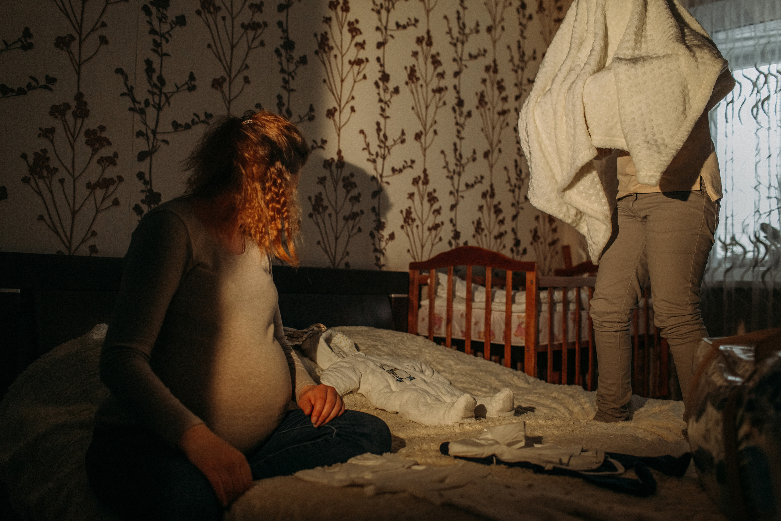 Домашняя фотоистория. В ожидании. Мама Настя и Марго. Семейный, свадебный фотограф Минск Бобруйск Алла Сказова