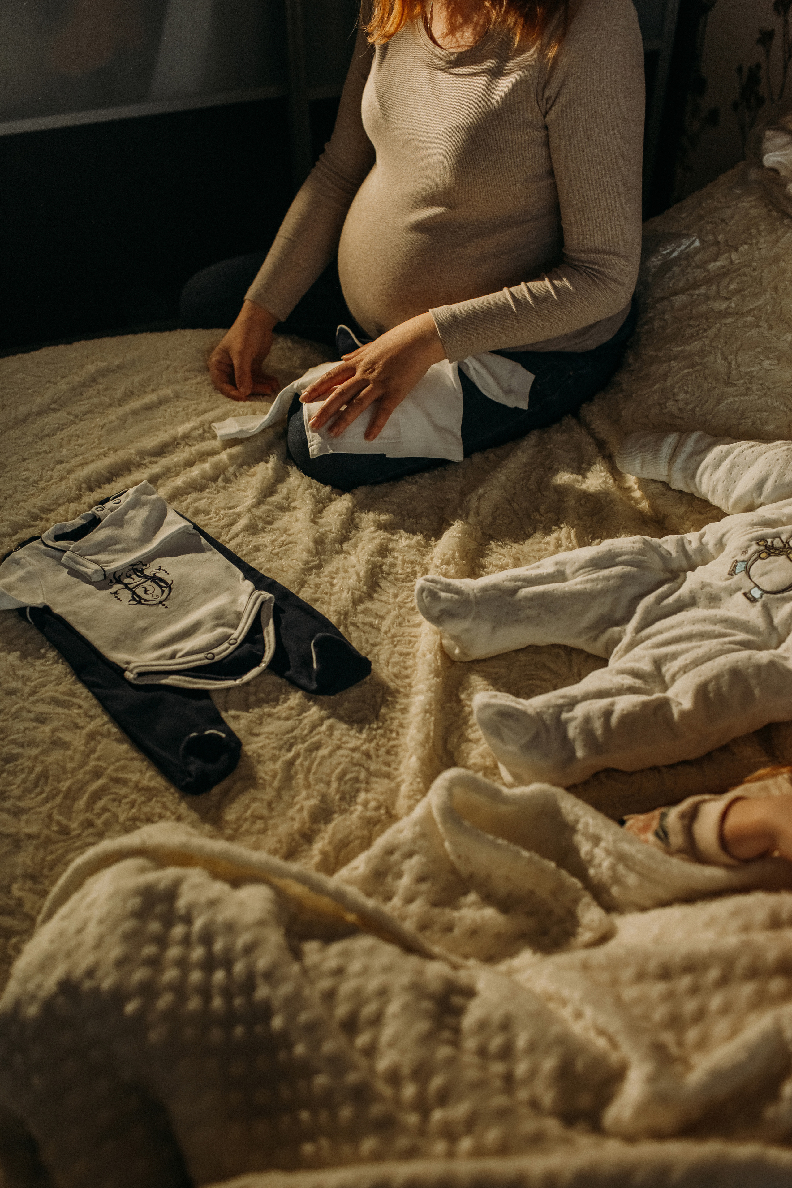 Домашняя фотоистория. В ожидании. Мама Настя и Марго. Семейный, свадебный фотограф Минск Бобруйск Алла Сказова