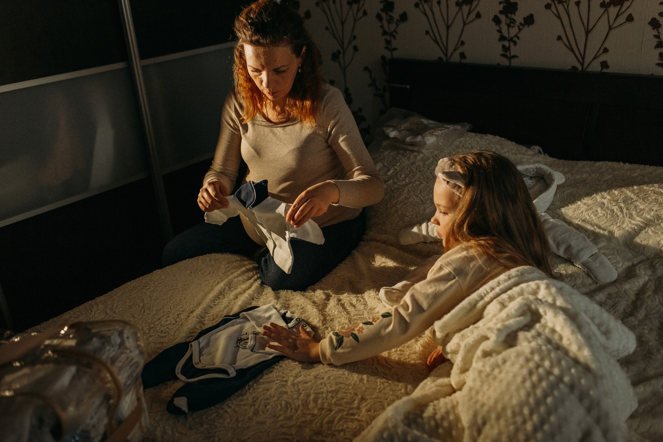 Домашняя фотоистория. В ожидании. Мама Настя и Марго. Семейный, свадебный фотограф Минск Бобруйск Алла Сказова