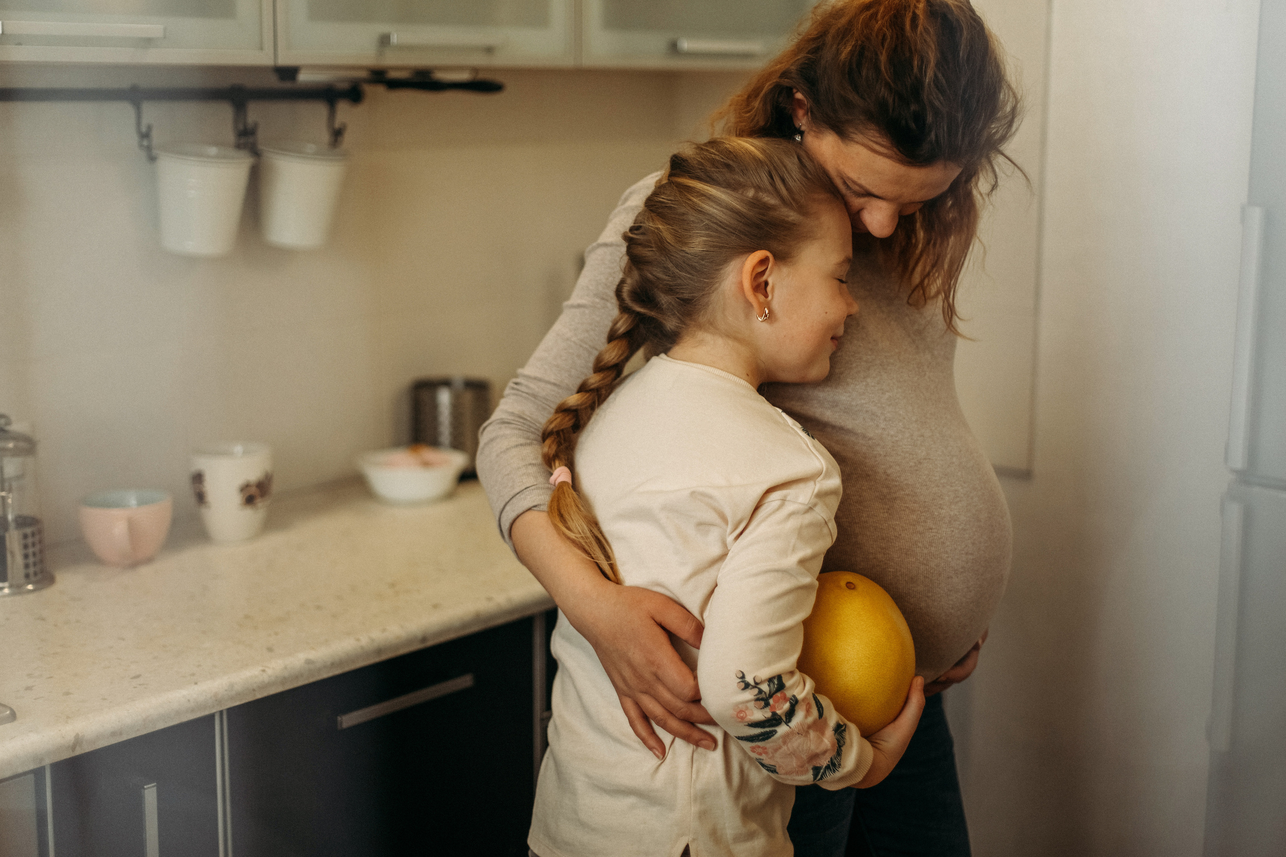 Домашняя фотоистория. В ожидании. Мама Настя и Марго. Семейный, свадебный фотограф Минск Бобруйск Алла Сказова