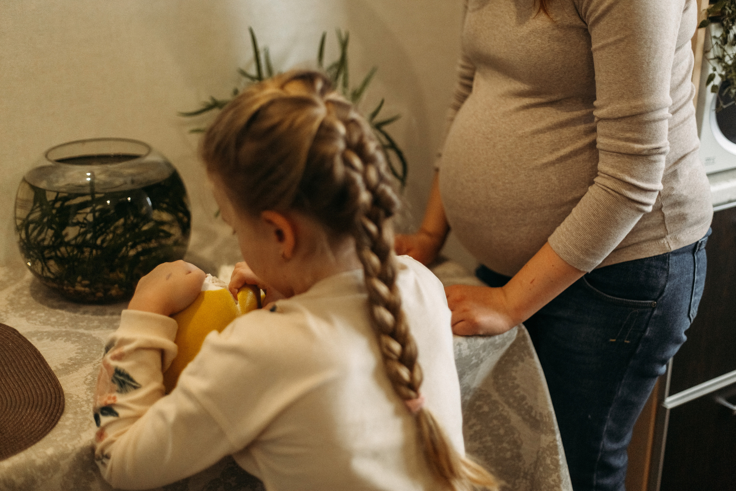Домашняя фотоистория. В ожидании. Мама Настя и Марго. Семейный, свадебный фотограф Минск Бобруйск Алла Сказова