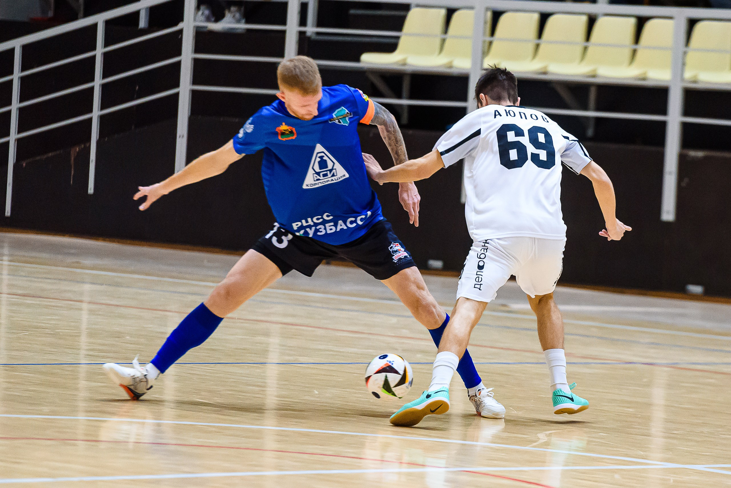 Высшая лига по футзалу — Сезон 2024-2025 — 2ой тур. Репортажный фотограф в Кемерово