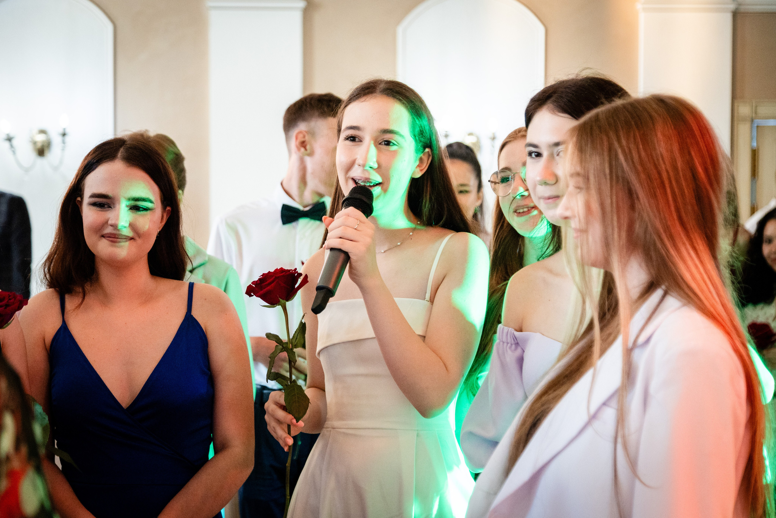 Школьный выпускной. Детский фотограф видеограф в Хабаровске Михаил Орлов