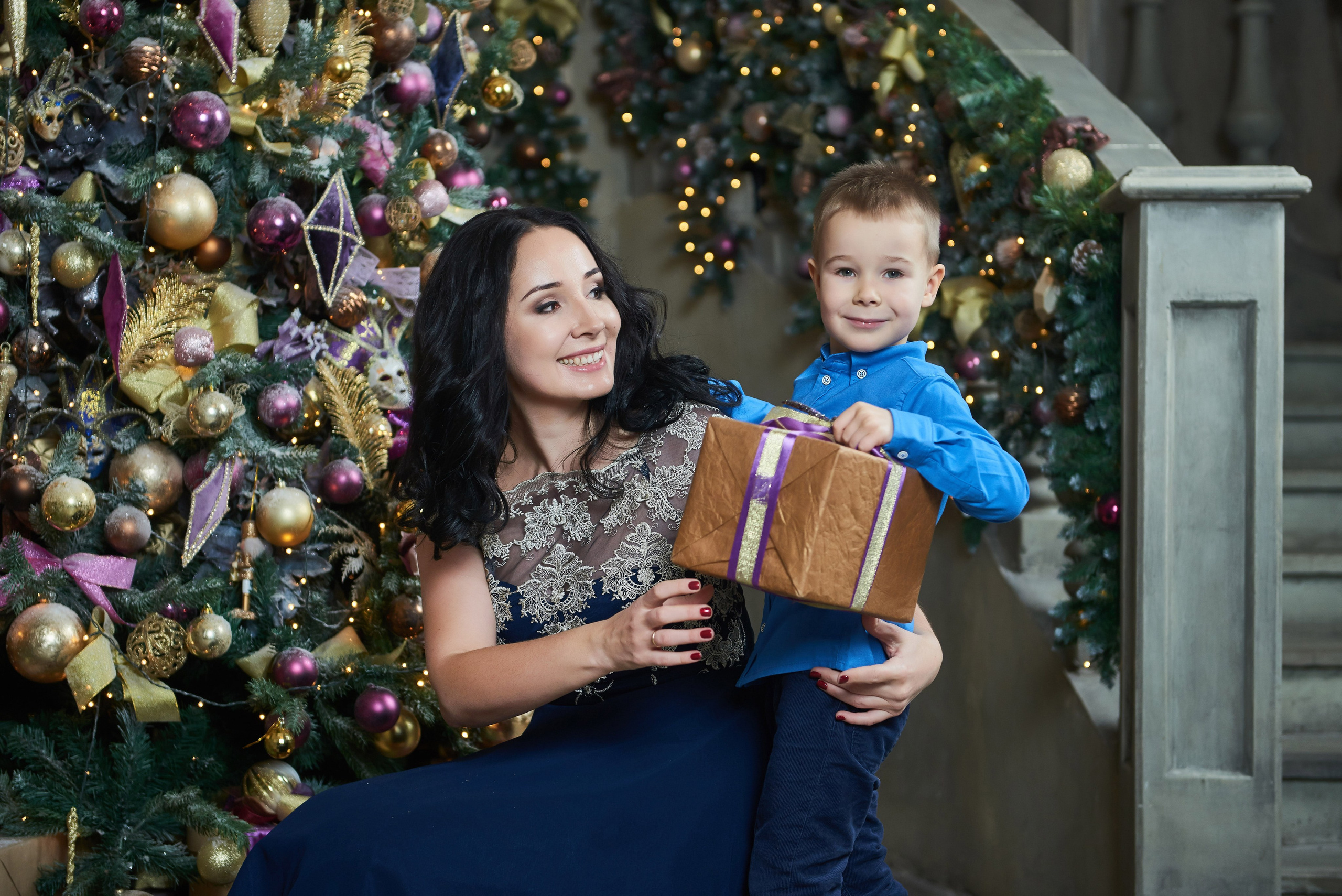 Новогодняя фотосессия в ART-PLACE FAKTURA. Портретный, семейный и свадебный фотограф в Санкт-Петербурге и в Пушкине Ширяев Денис