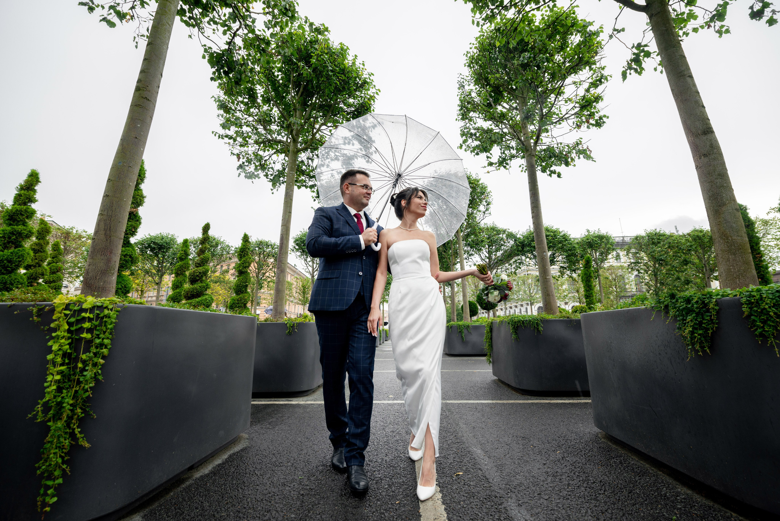 Евгений и Александра (фотосессия под дождём на Исаакиевской площади, свадебная прогулка на Финском заливе). Портретный, семейный и свадебный фотограф в Санкт-Петербурге и в Пушкине Ширяев Денис