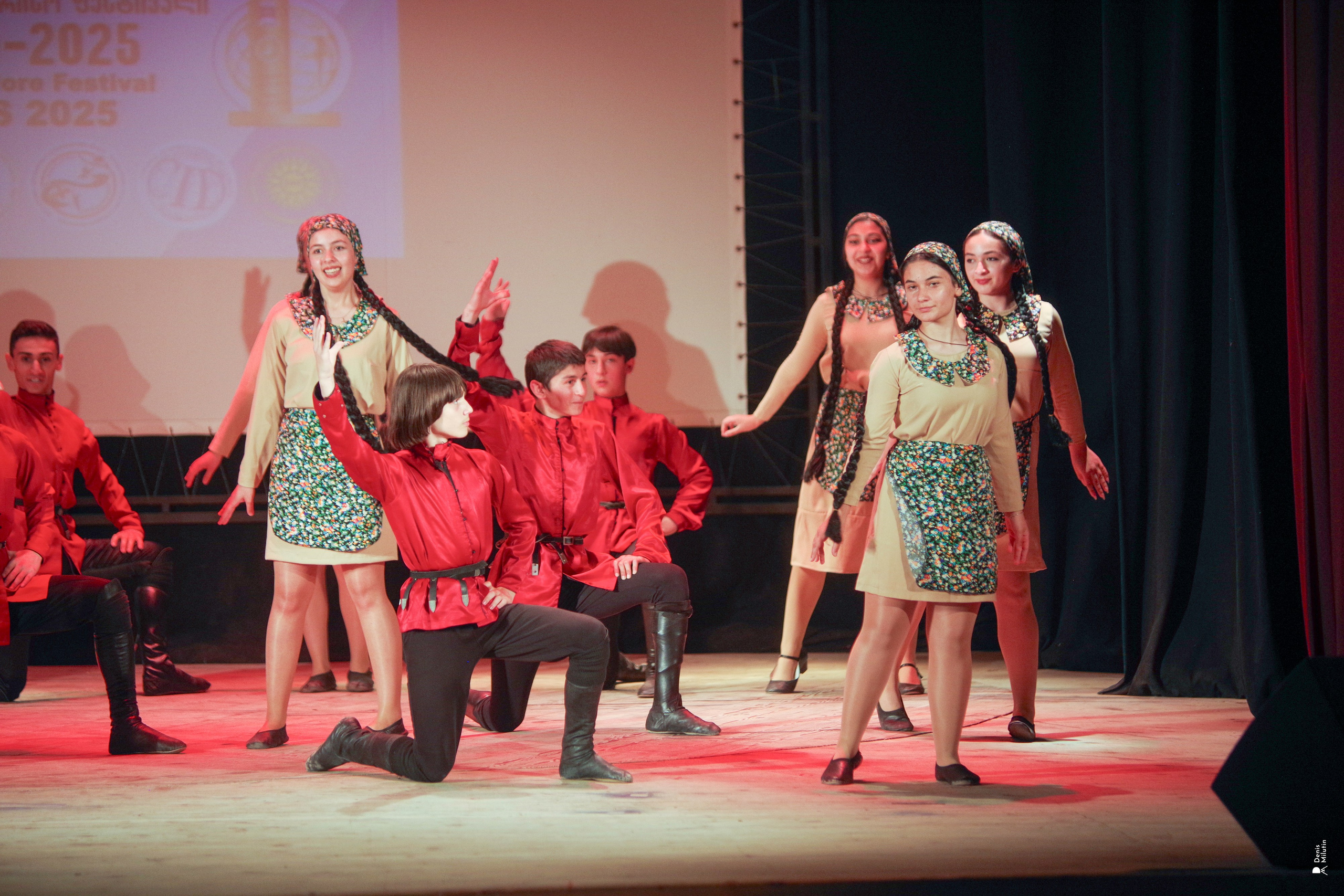 Танцы в прекрасном Они. Портретный фотограф Денис Милютин