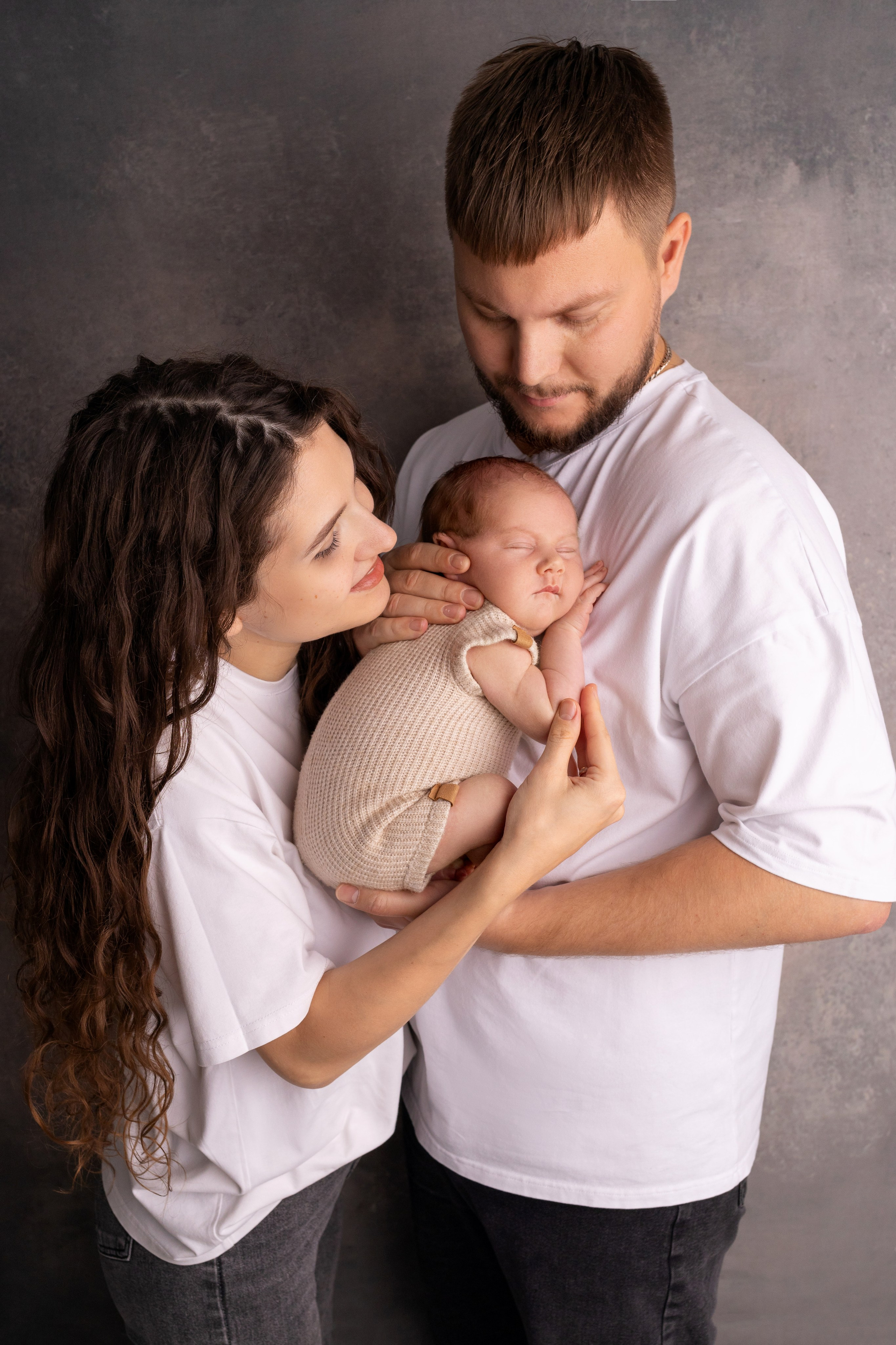 Семейные кадры от Elvira Kamaeva. Фотограф новорожденных малышей в Омске и Омской области Эльвира Камаева