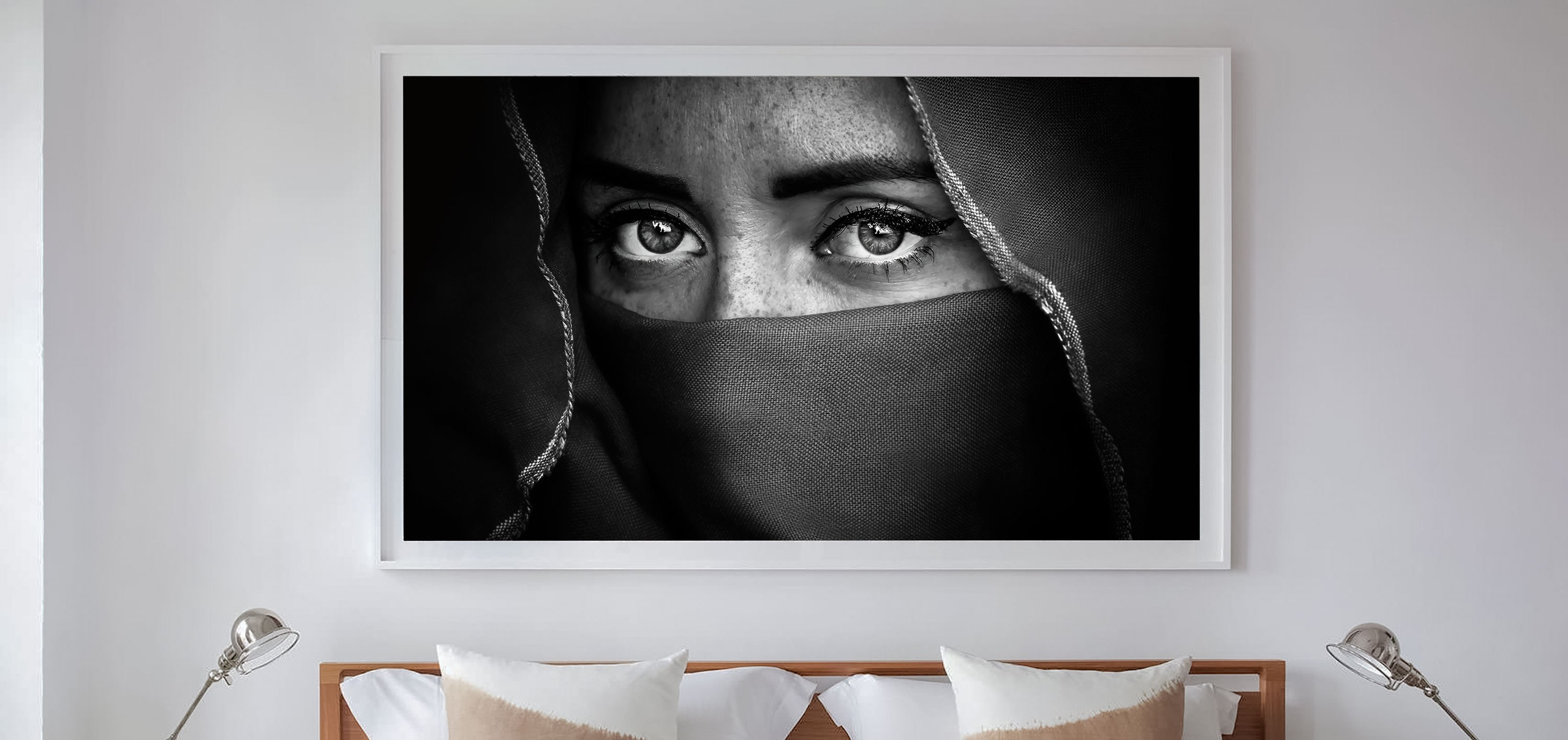 Картина с девушкой в никабе