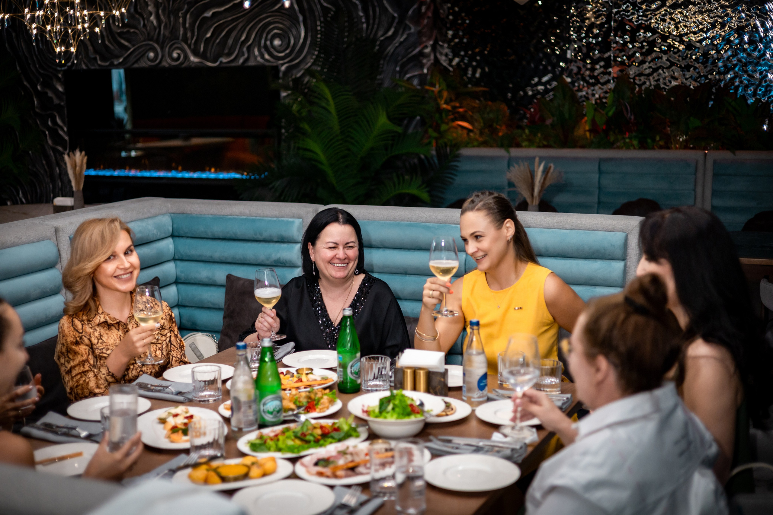 День рождения в ресторане Тургенев Таганрог. Фотограф Наталья Матвеева