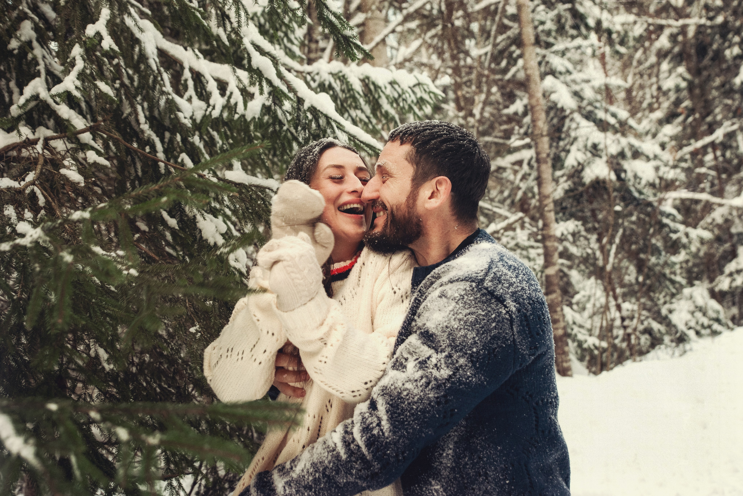 В зимнем лесу. Фотограф Крещение Венчание Москва