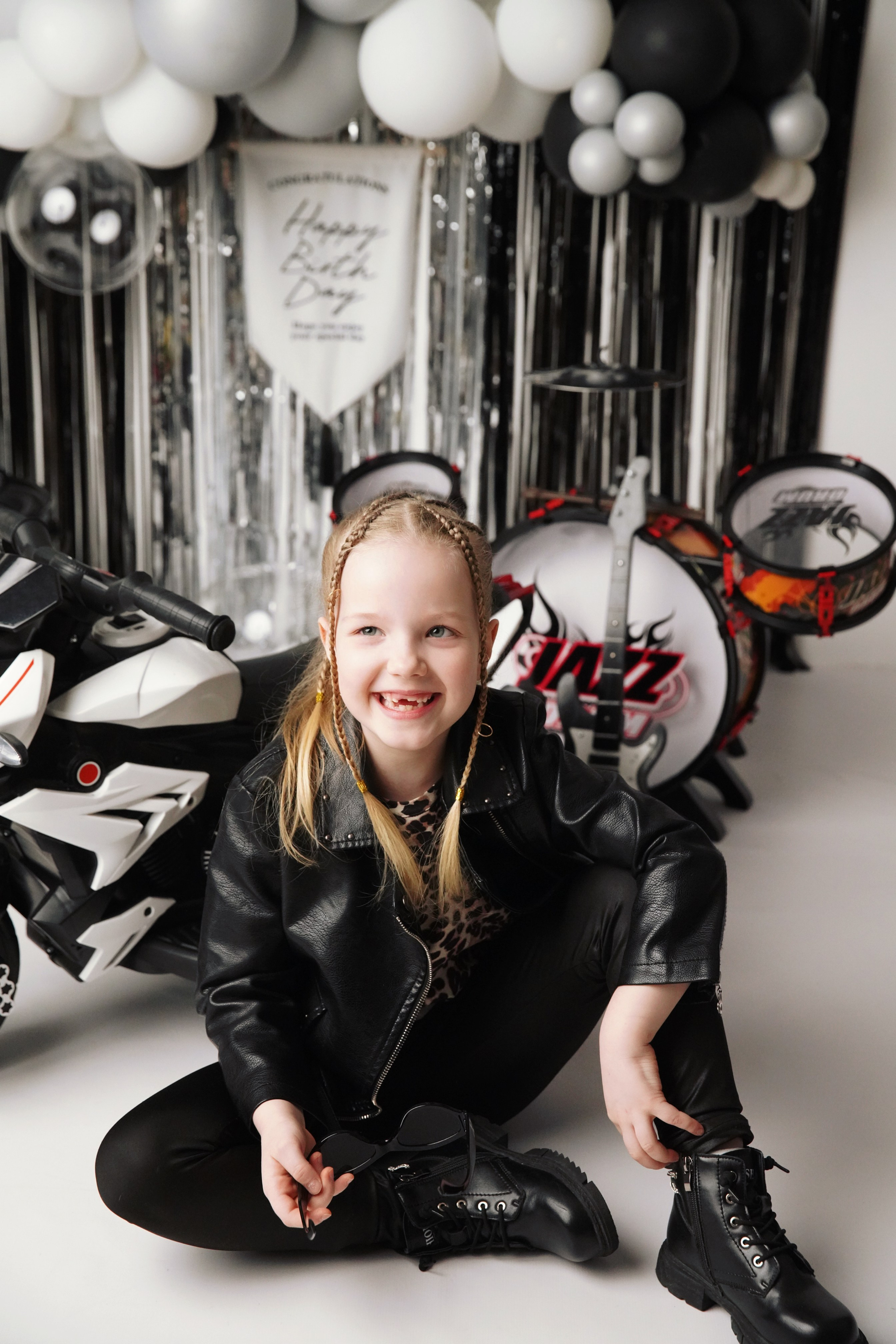 Байкер. Фотограф новорожденных. Семейный и детский фотограф в городе Сургуте