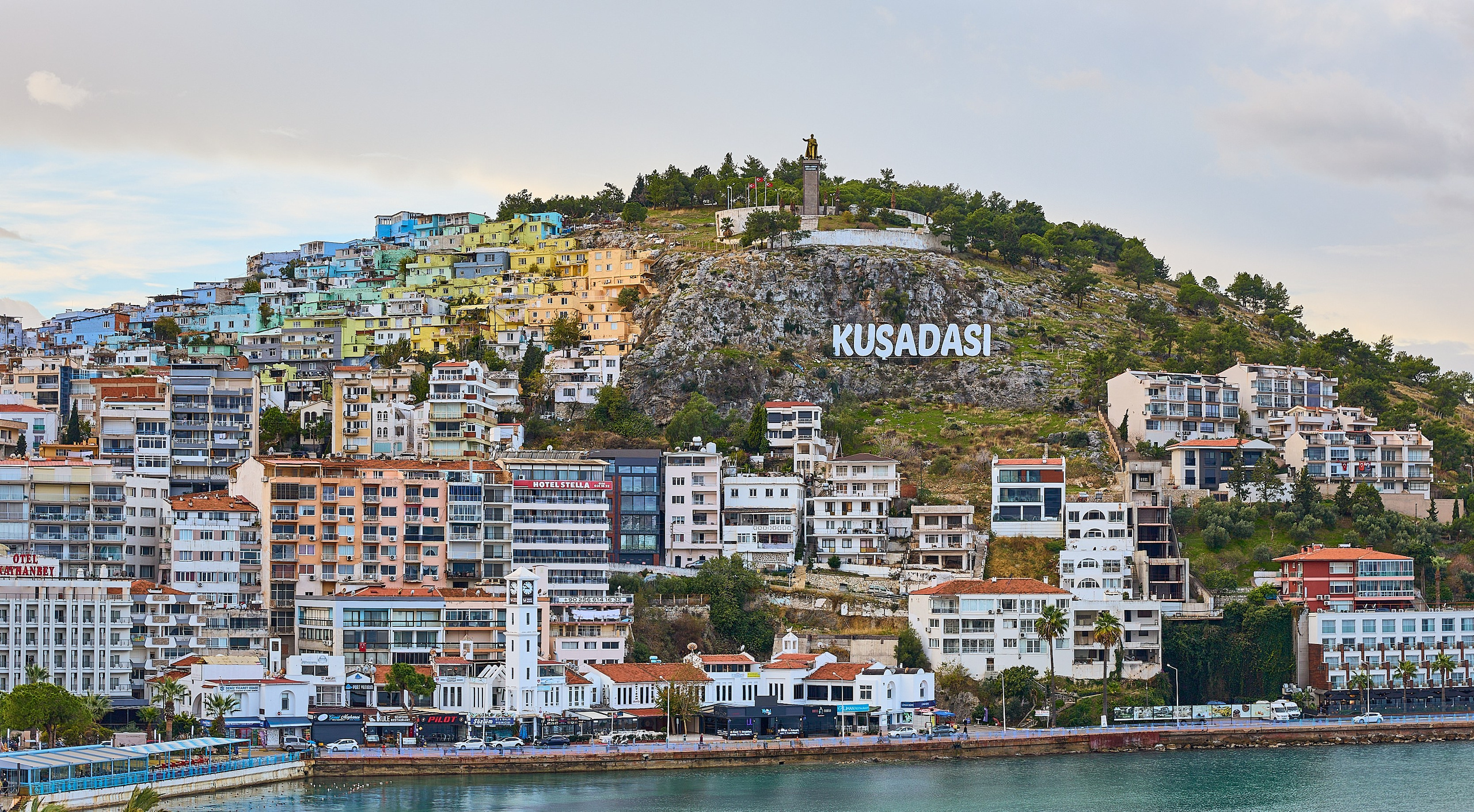 Кушадасы. Фото департамент круизного лайнера Астория Гранде