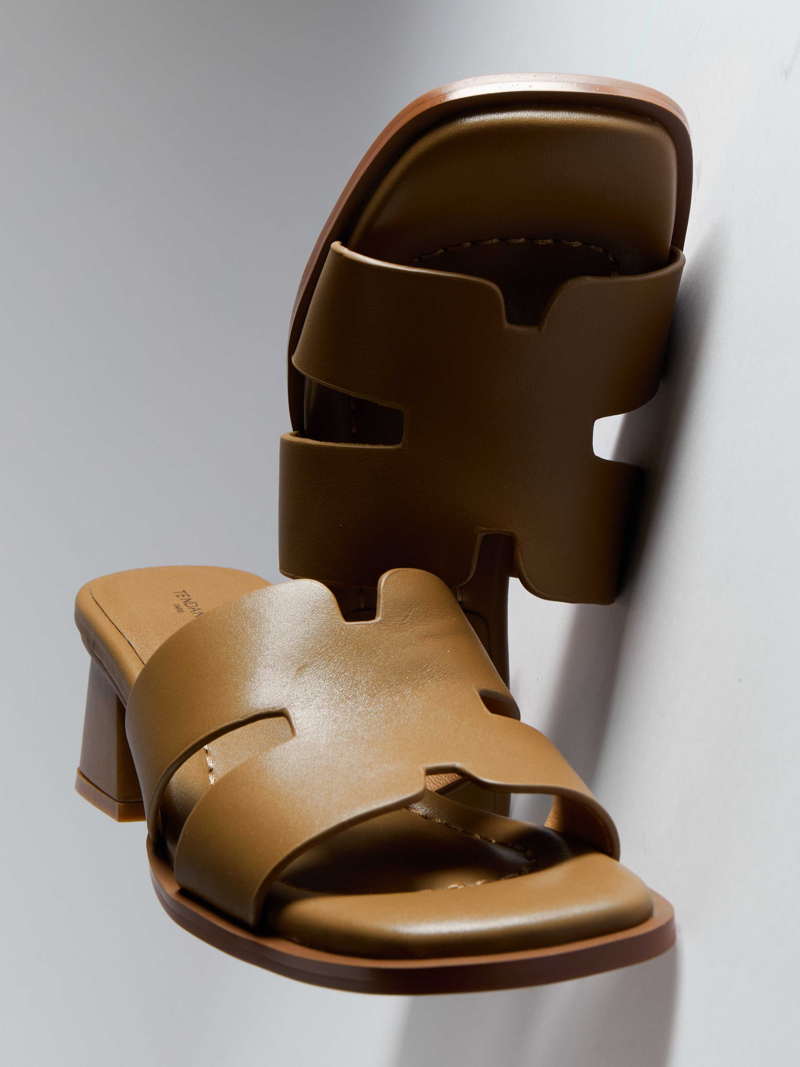 Предметный фотограф в Москве Евгений Шубин