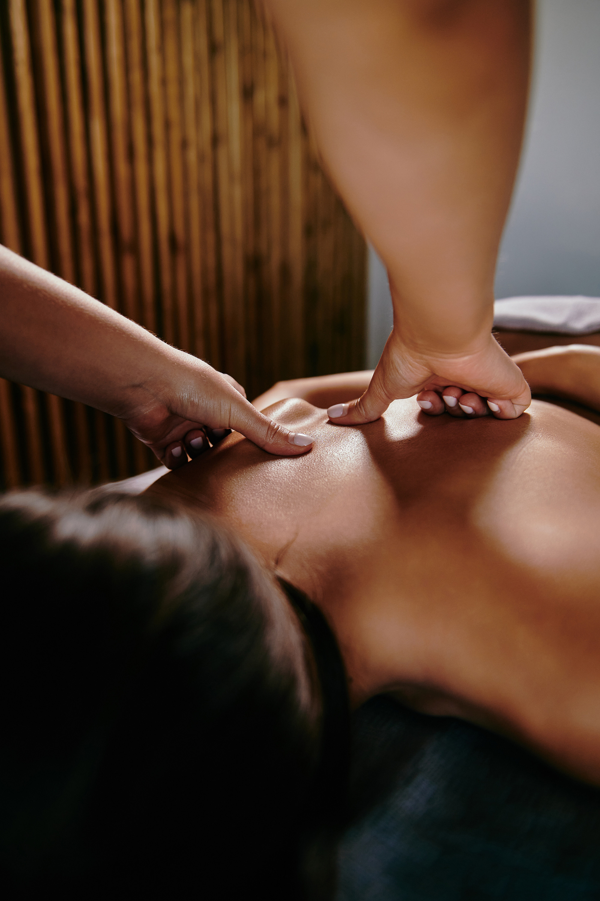 Контент съёмка для массажного кабинета. Рустам Латынов — профессиональный фотограф