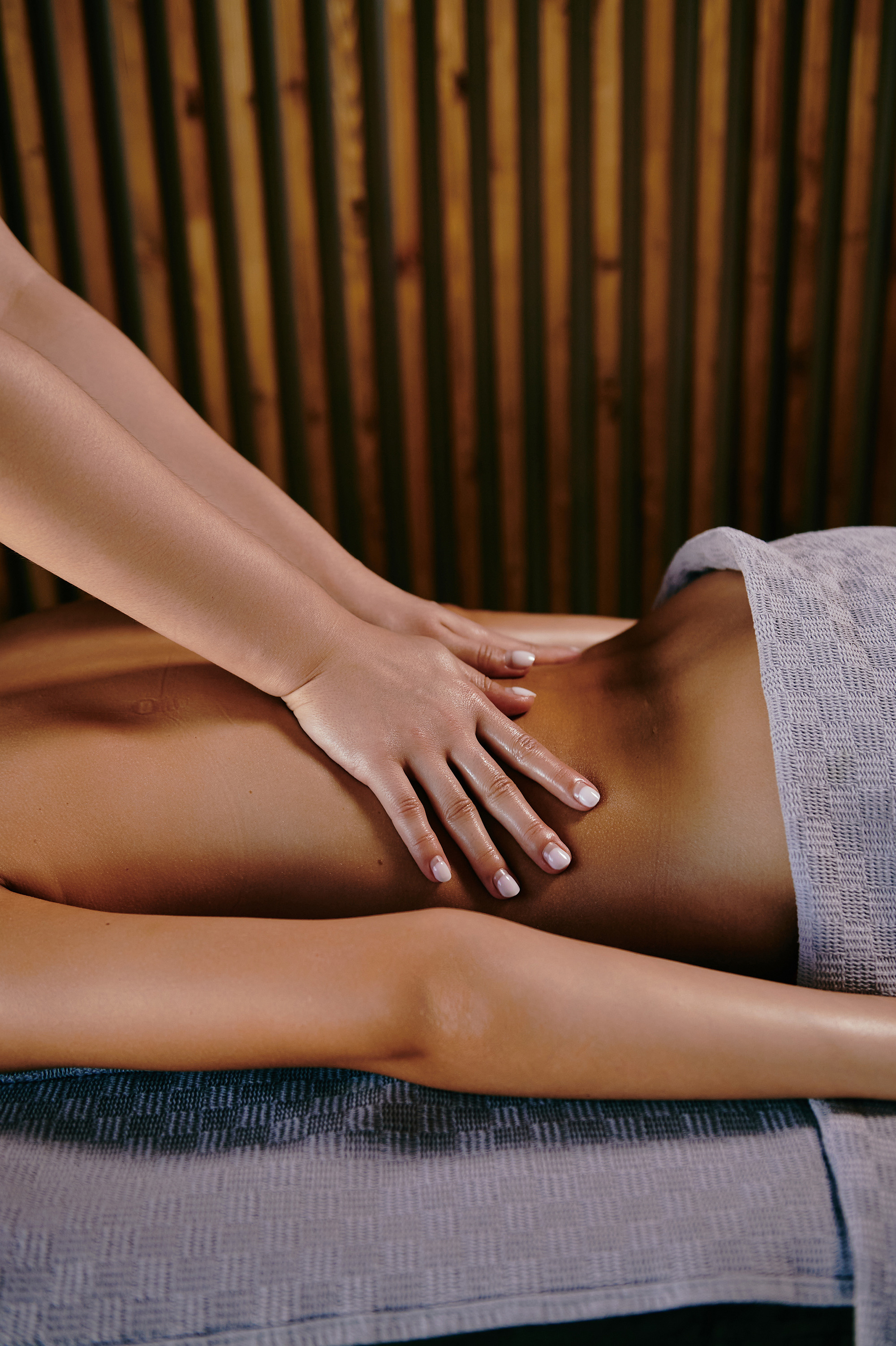 Контент съёмка для массажного кабинета. Рустам Латынов — профессиональный фотограф