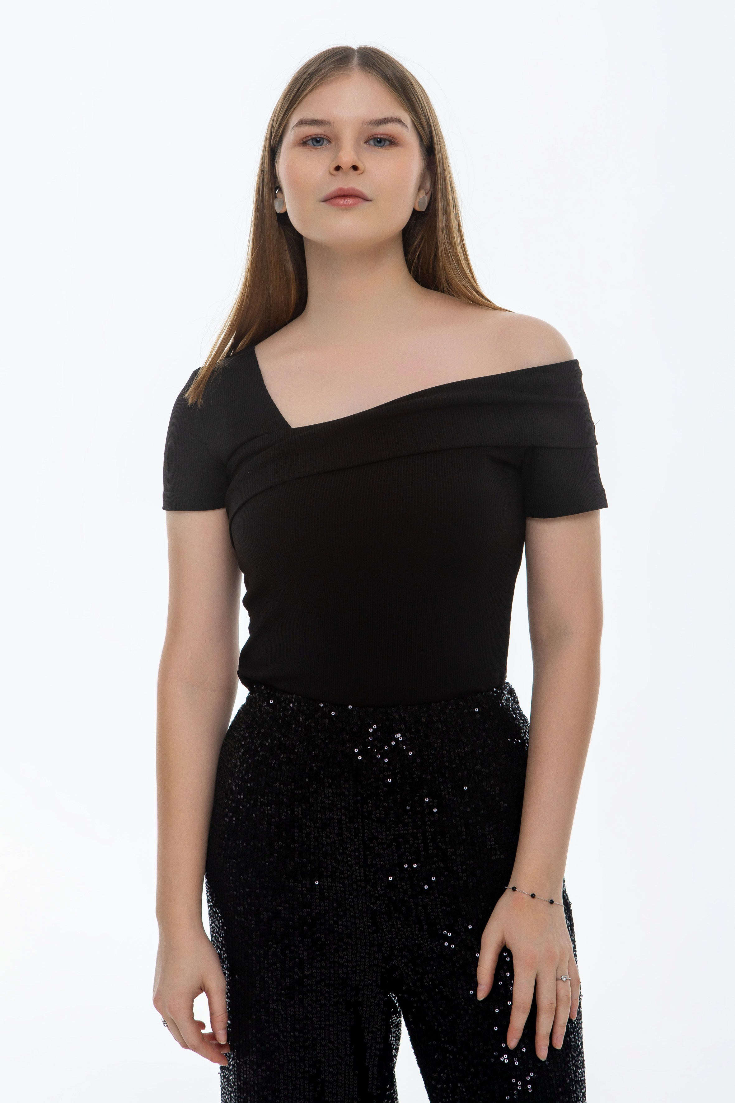 Студия Гимназия 12 11 А 2024 г. Свадебный и портретный Фотограф в Липецке Дмитрий Котюков