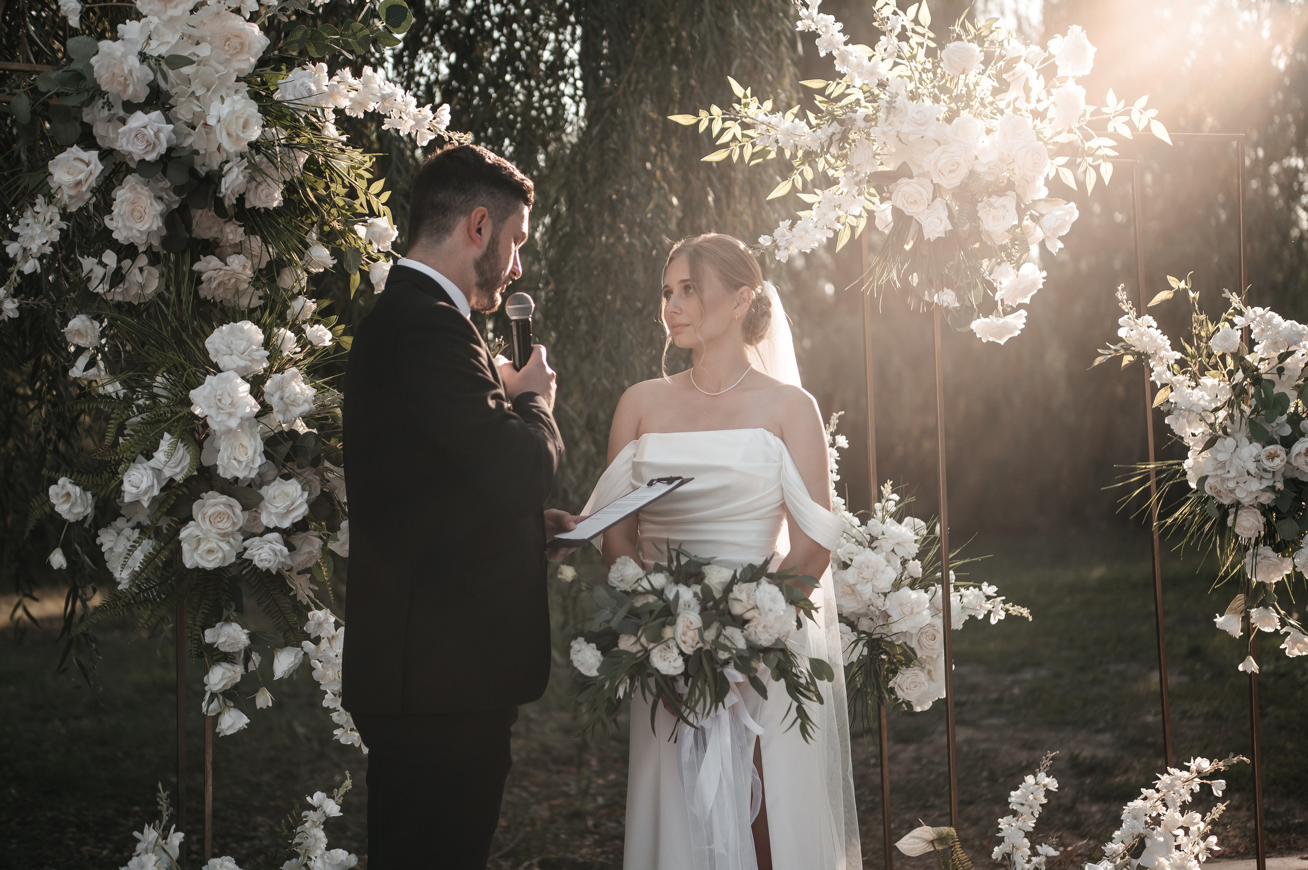 Даниил и Валерия. Черная утка. Полный день. Фотограф Екатерина Бочарникова