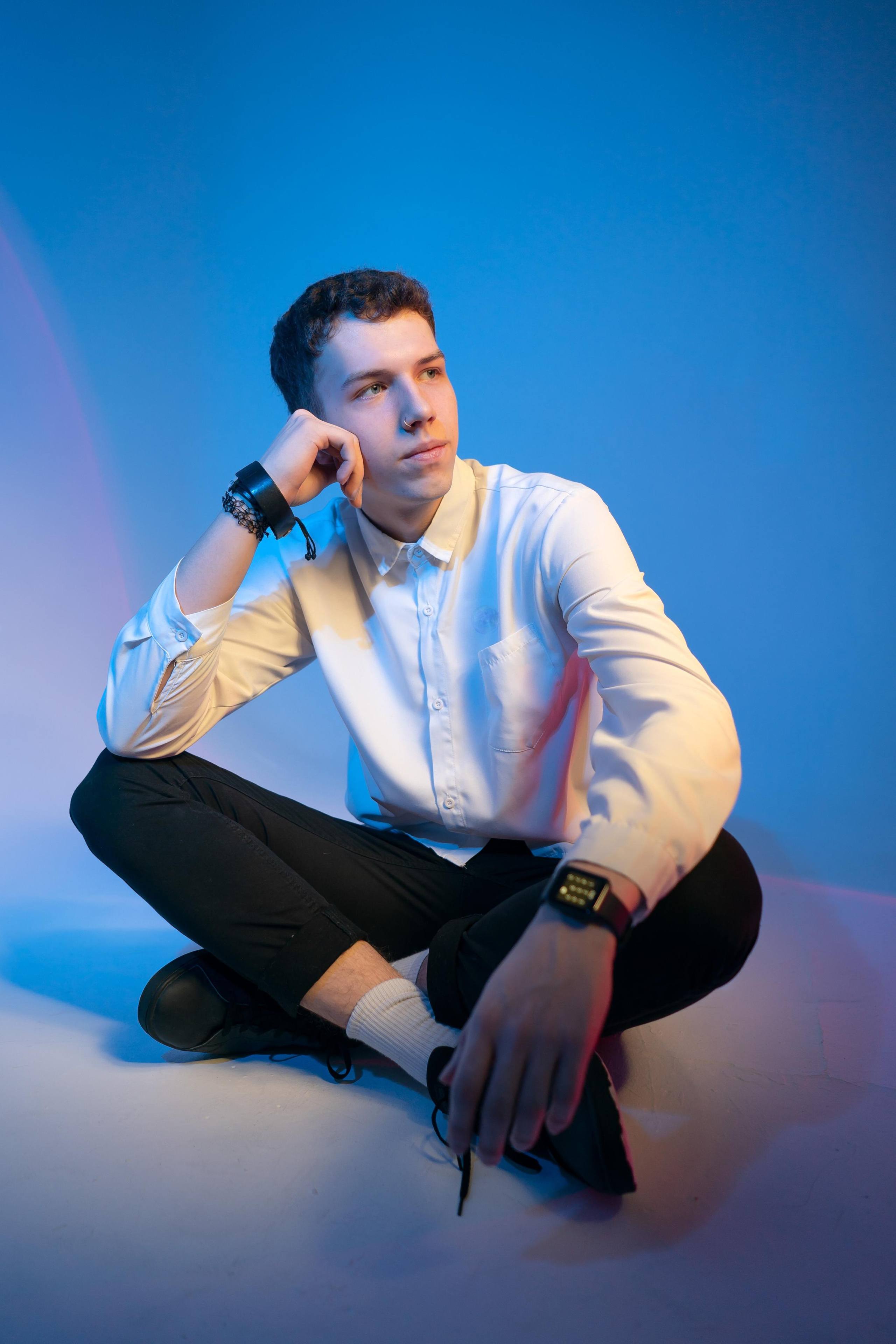 Портреты с цветовыми акцентами. Антон Катушенок — фотокорреспондент города Набережные Челны