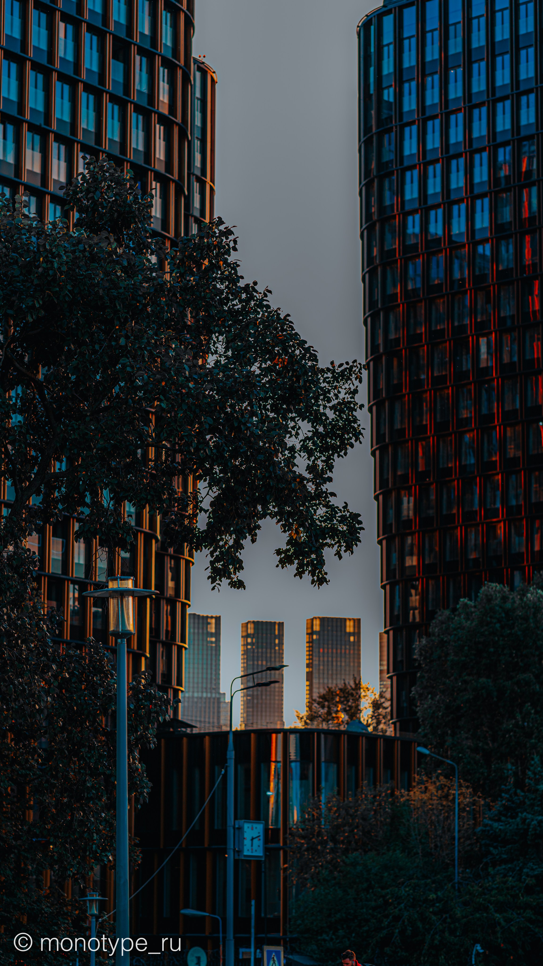 ST. BARRICADE. MOSCOW / БАРРИКАДНАЯ. МОСКВА
