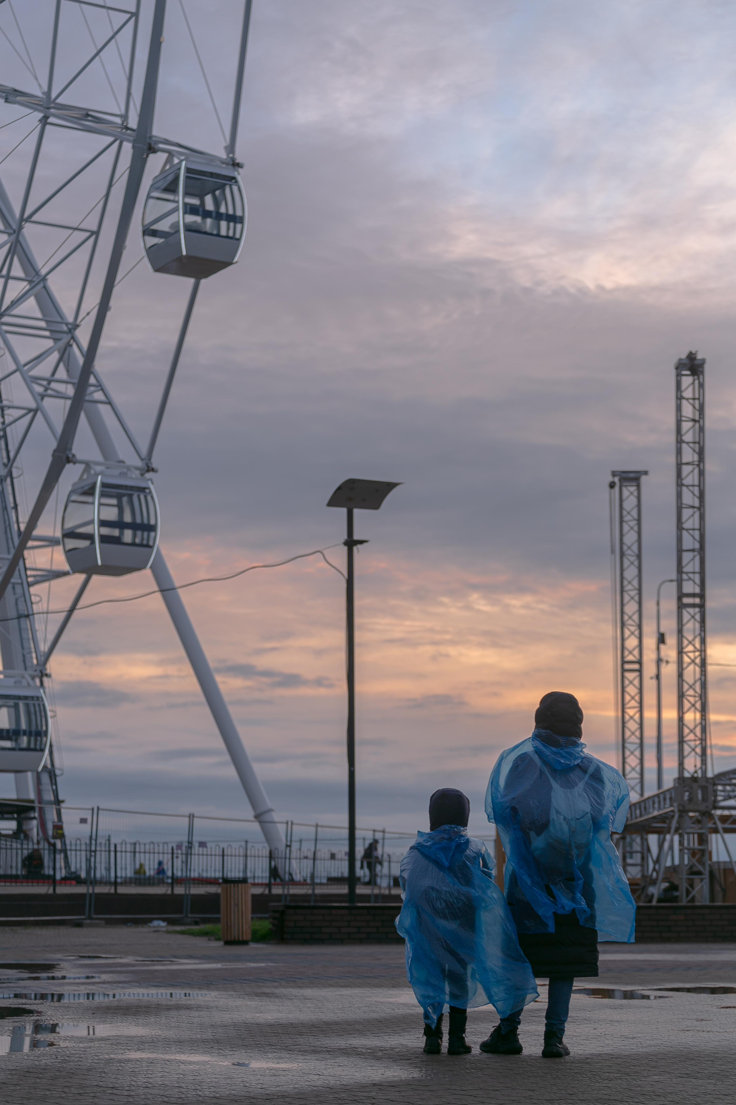 Пейзажи и город