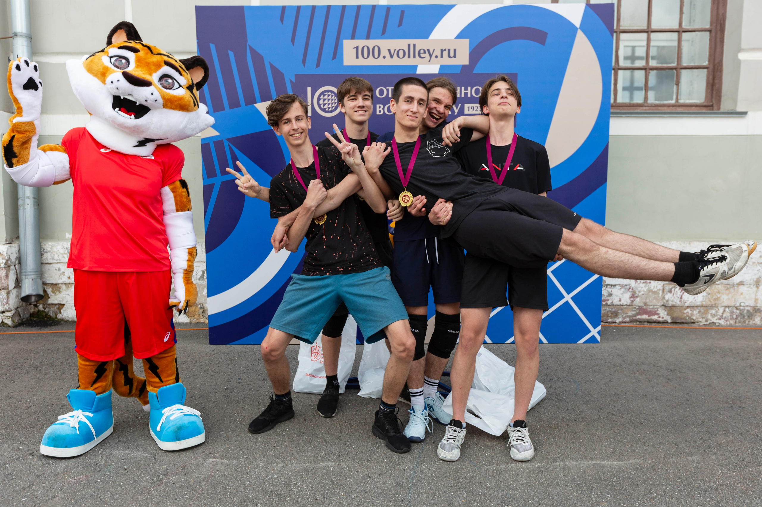 100 ЛЕТ ОТЕЧЕСТВЕННОМУ ВОЛЕЙБОЛУ. Фотограф Георгий Нигматулин
