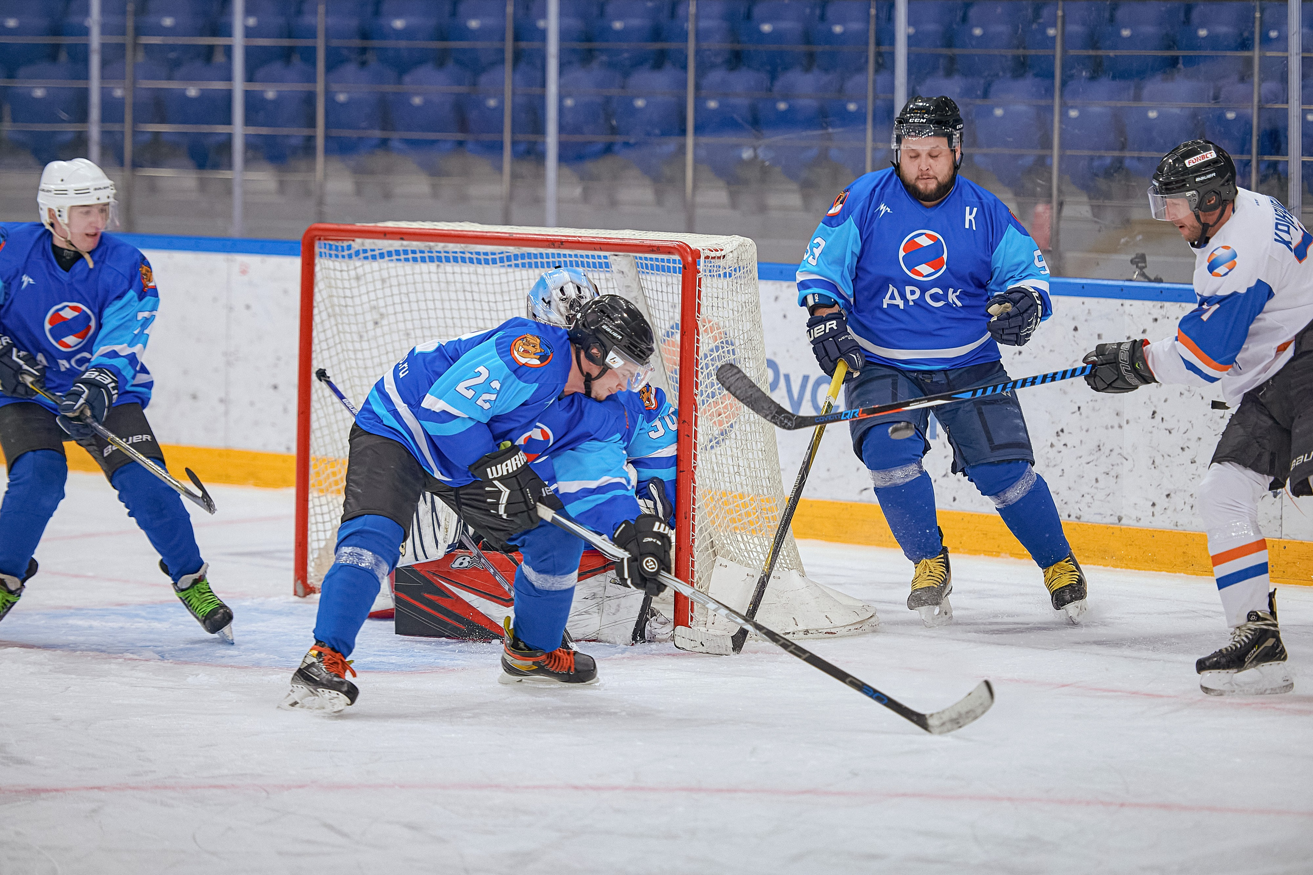 Портфолио репортажной фотосъёмки: Кристалл арена — Хоккей — РусГидро. Фотограф Яковлев Роман — Красноярск
