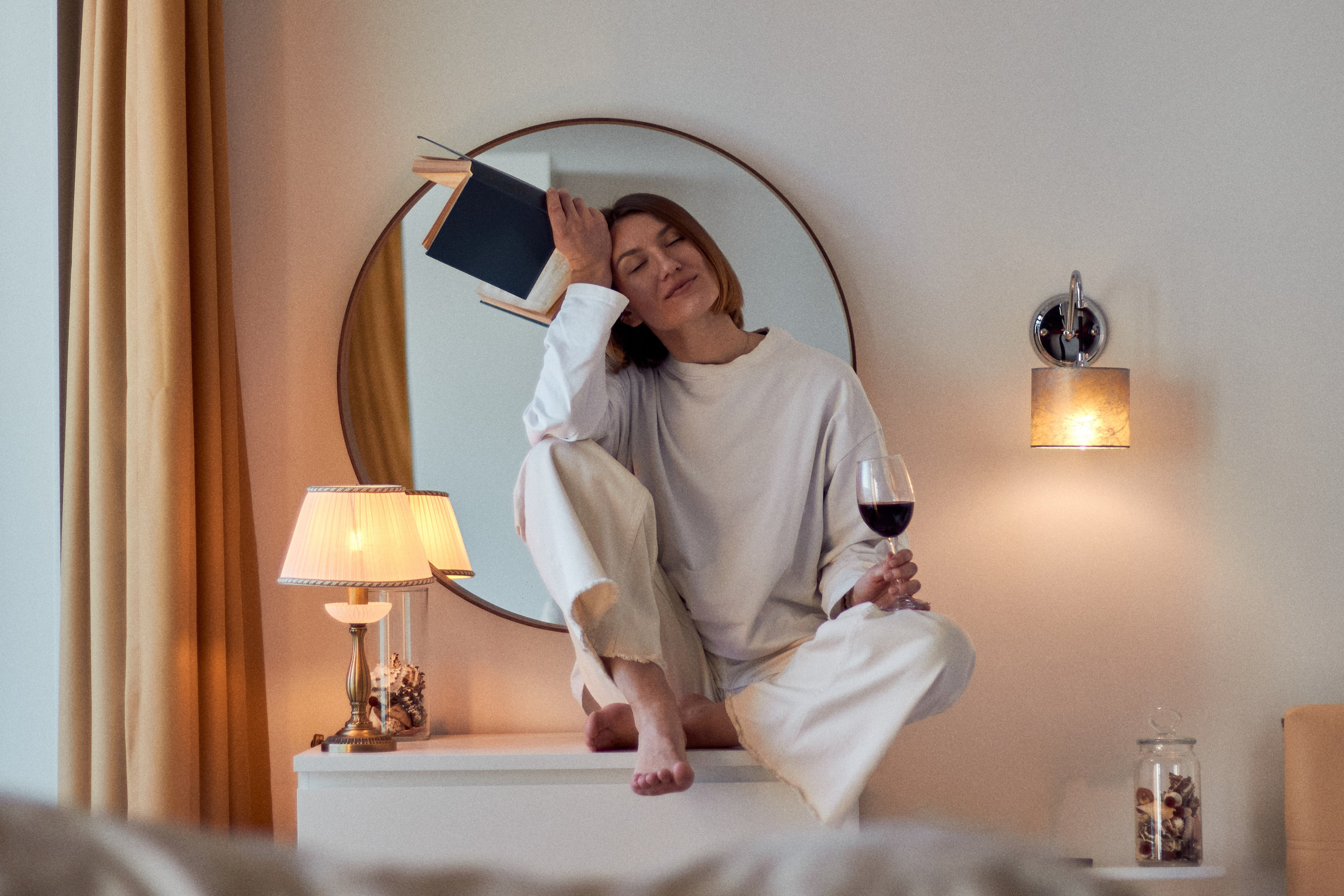 Интерьерная съёмка. Живые фото в Крыму | Фотограф Роман Скрипкин | Искренние фотографии без поз и суеты