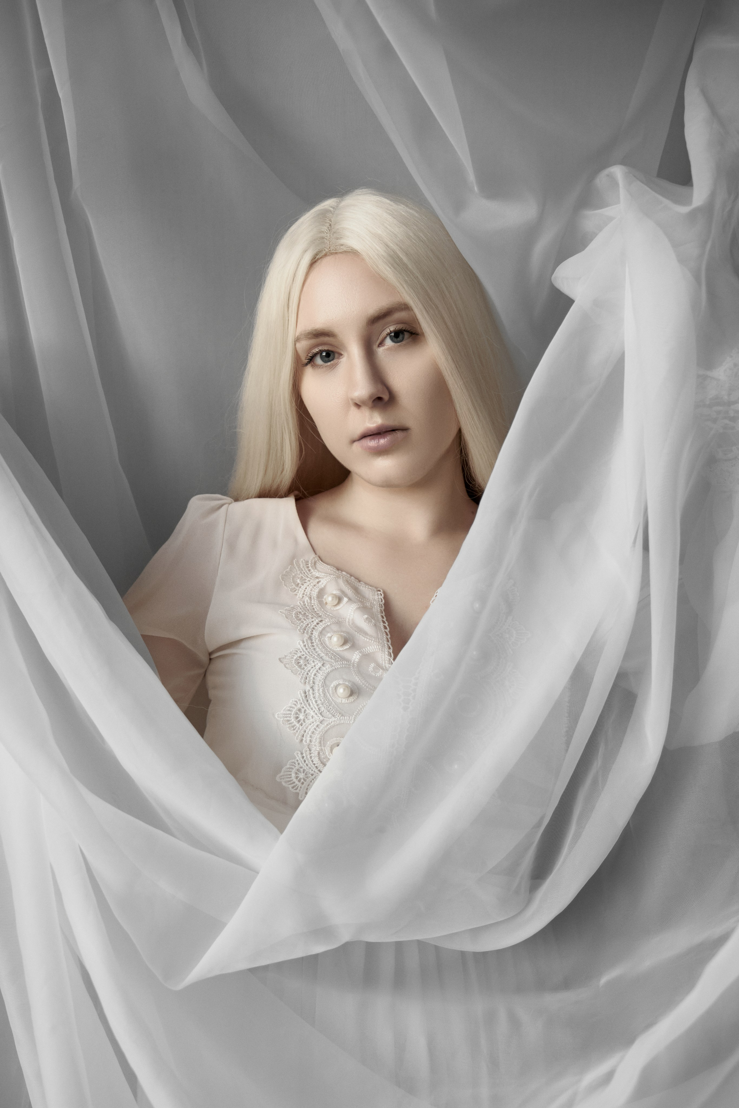 Домашние фотосессии, фотосессии у тебя дома в Санкт-Петербурге. Фотограф женский портретный будуар лавстори Санкт-Петербург Виктор Иванов