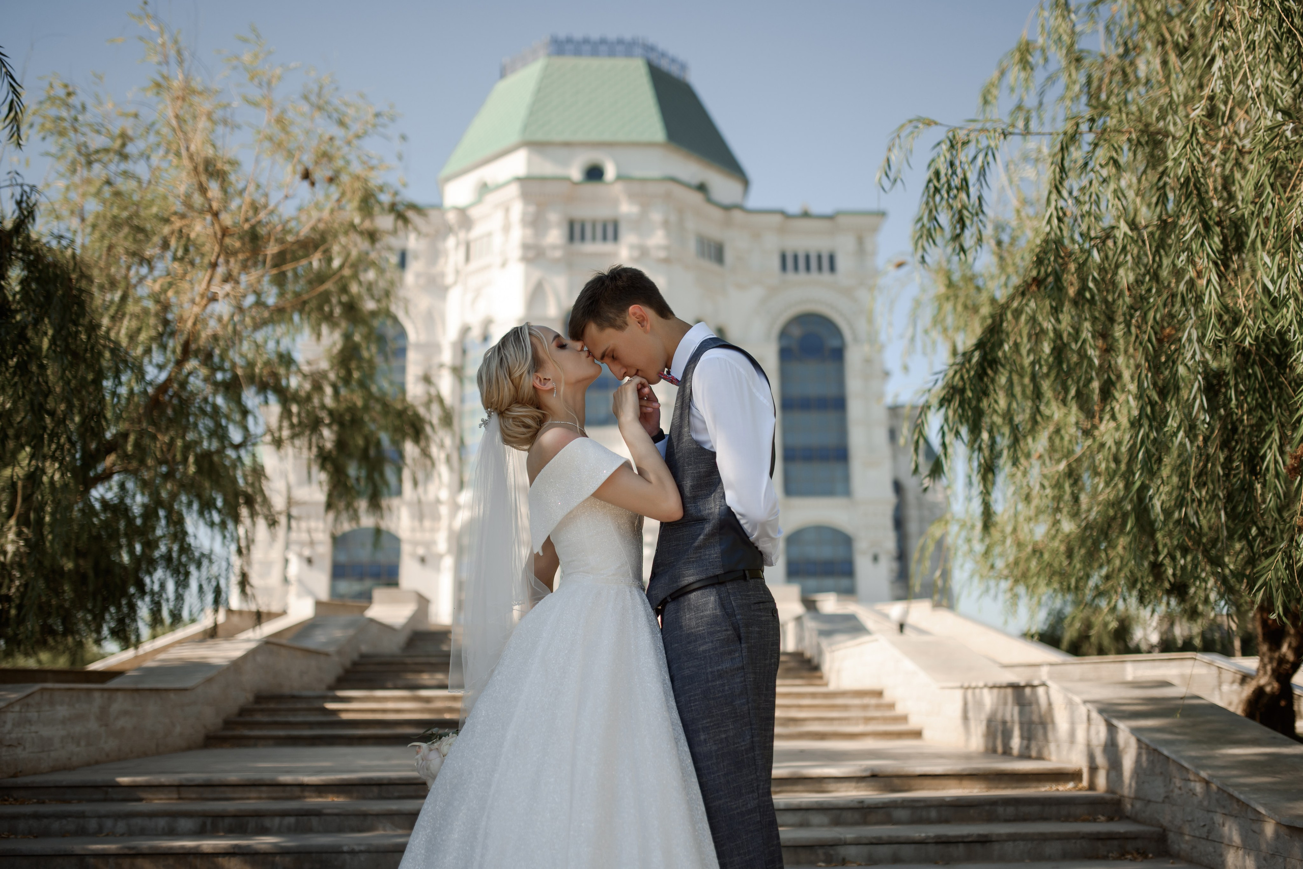 B & A. Свадебный фотограф в г. Астрахань. Так же выезжаю в другие города