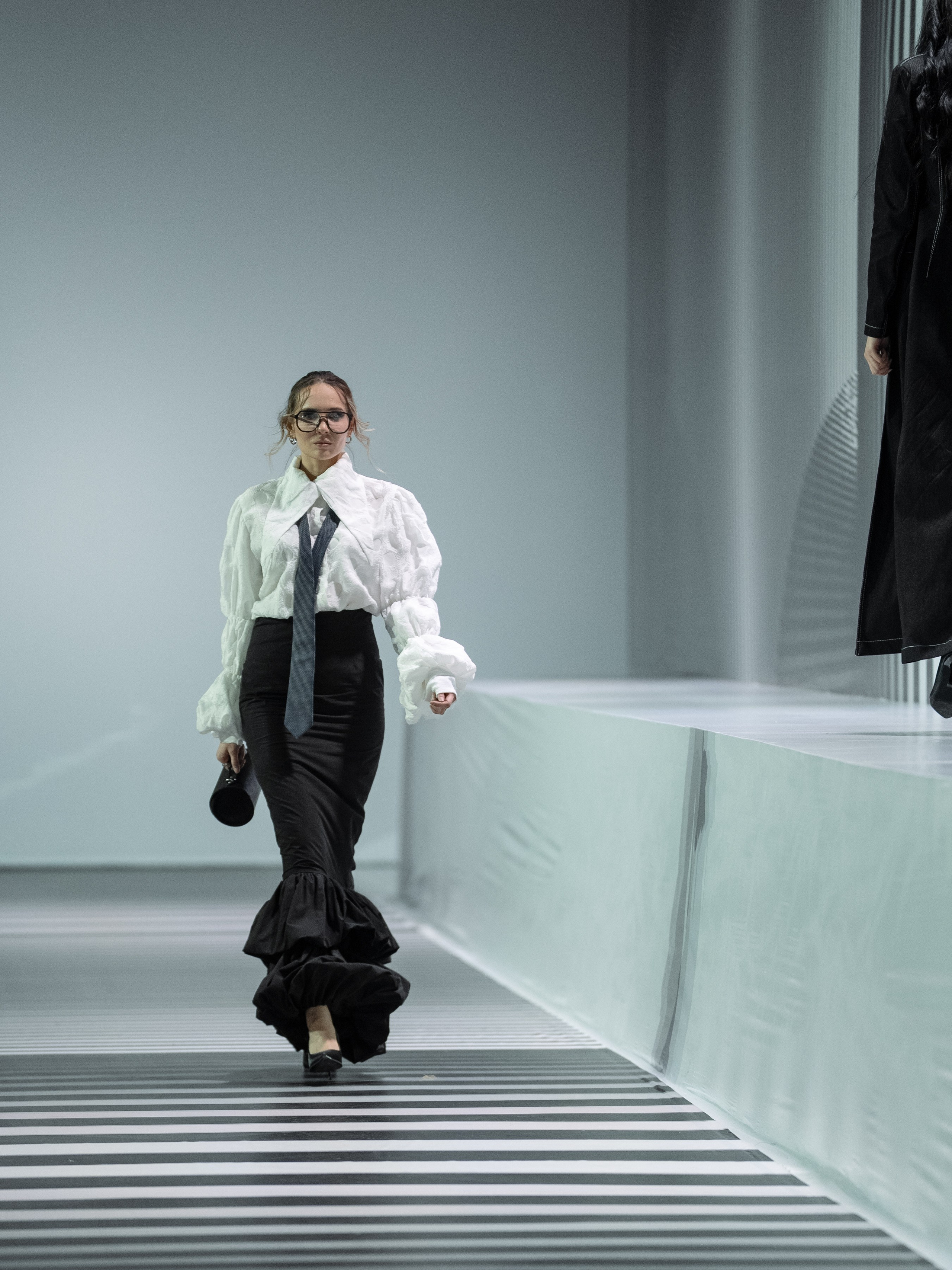 Designer LEILA KHANUM. Сайт Алматинского НЮ АРТ, будуар и фэшн фотографа Дениса Карпенко