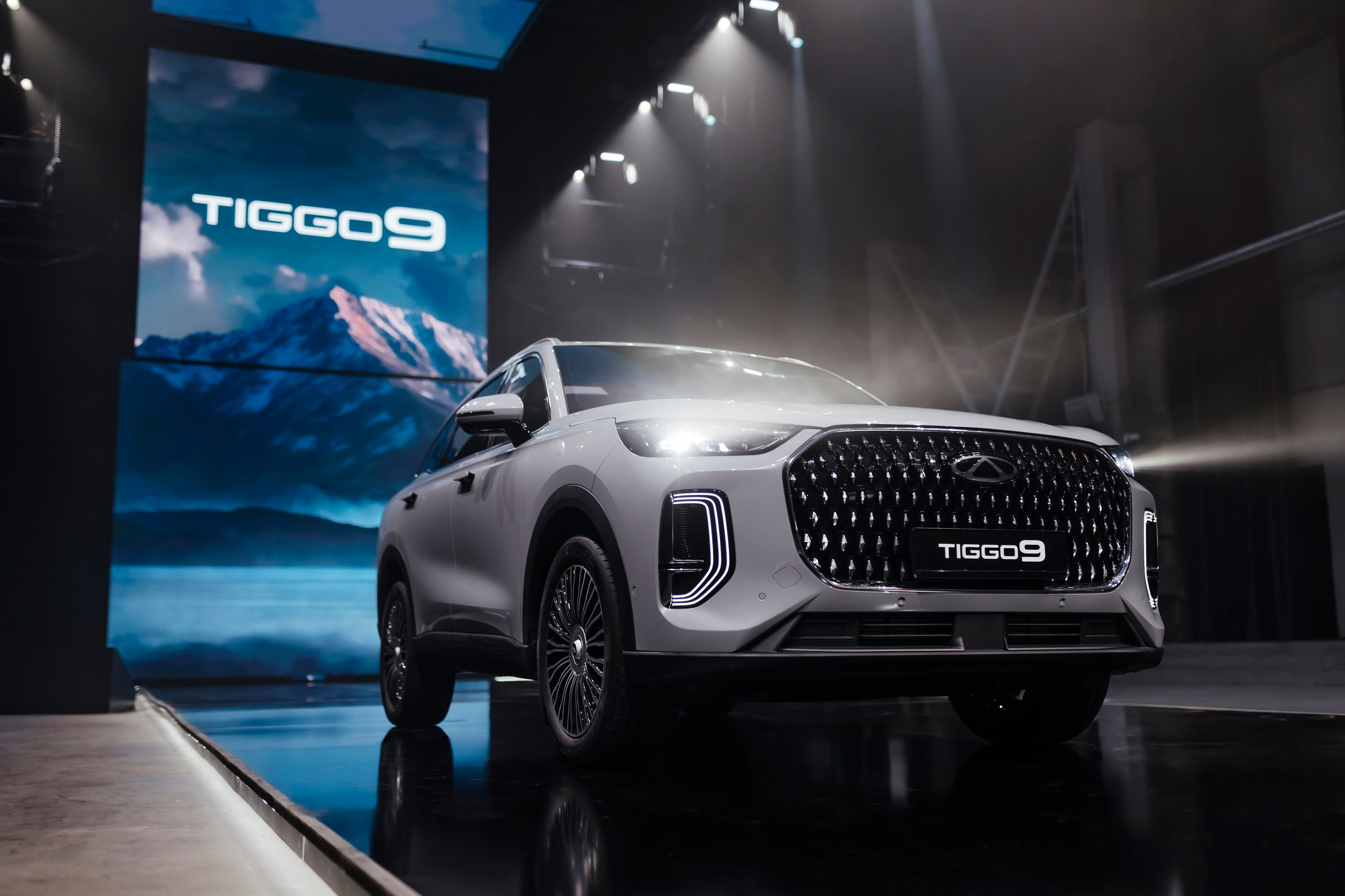 New Chery Tiggo 9. Репортажный, event, концертный и backstage фотограф из Москвы Виталий Кривцов