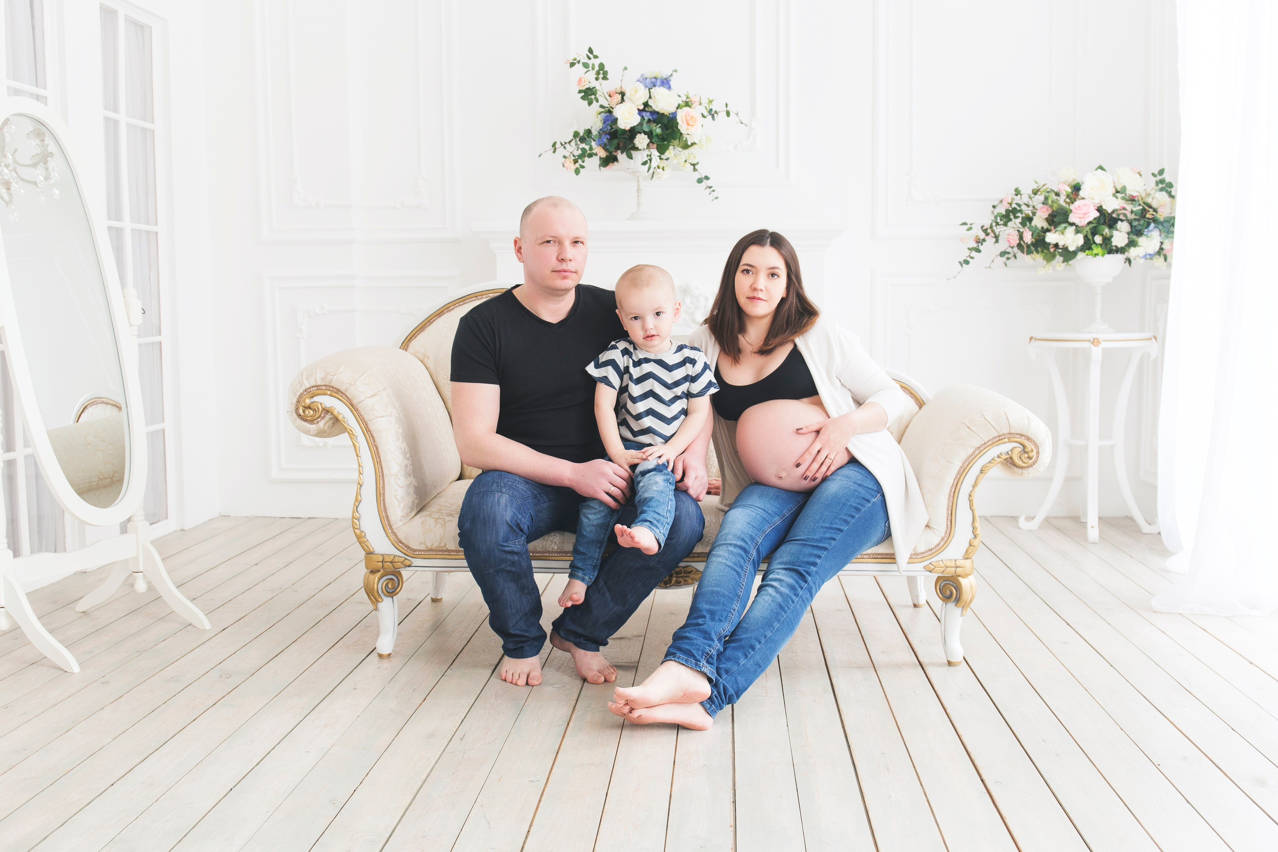 Съемка беременности в студии. Фотограф новорожденных и детский в Сергиевом Посаде Кругликова Юлия