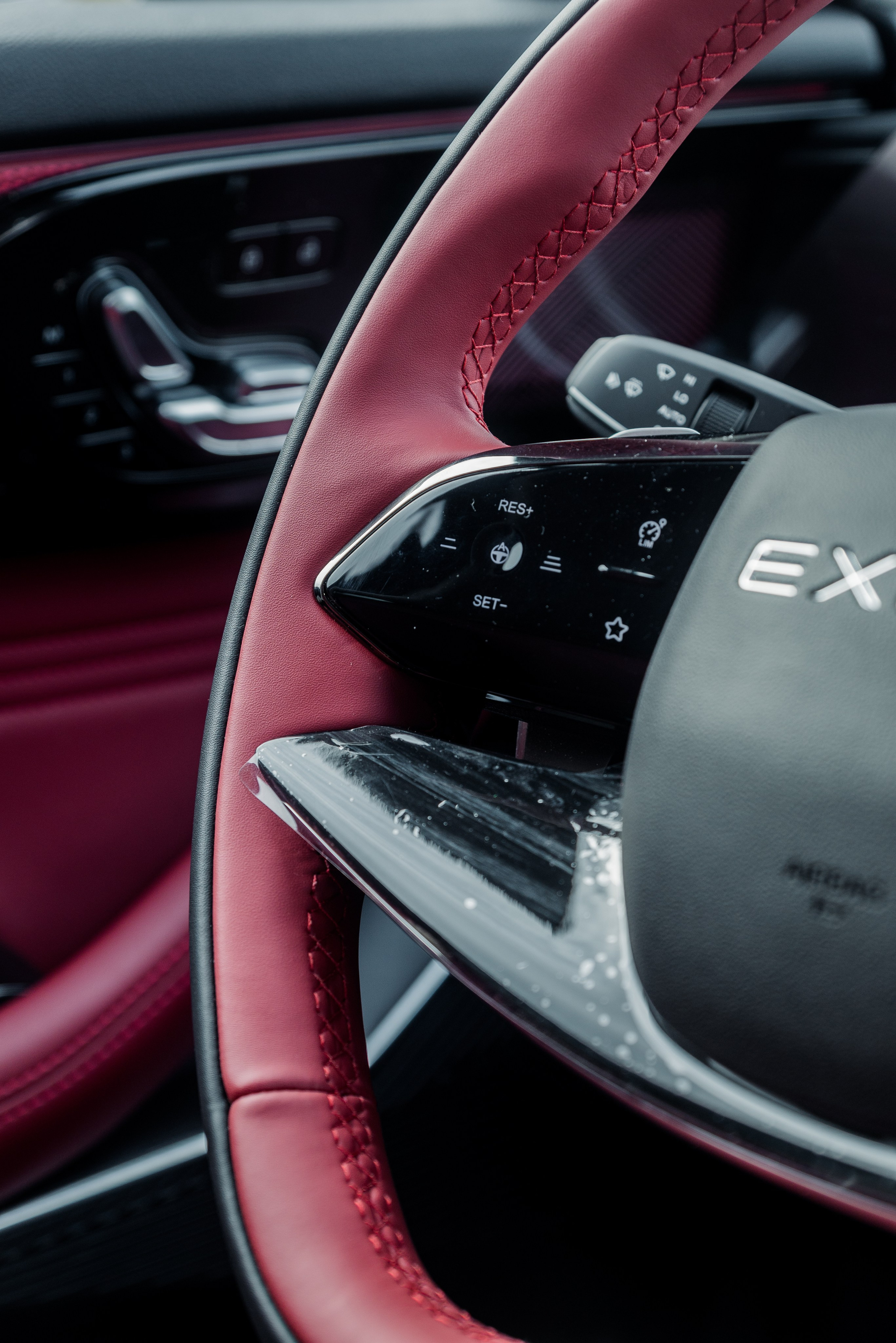 Фотосъемка китайского автомобиля за городом. Жуков Илья  свадебный фотограф в Москве