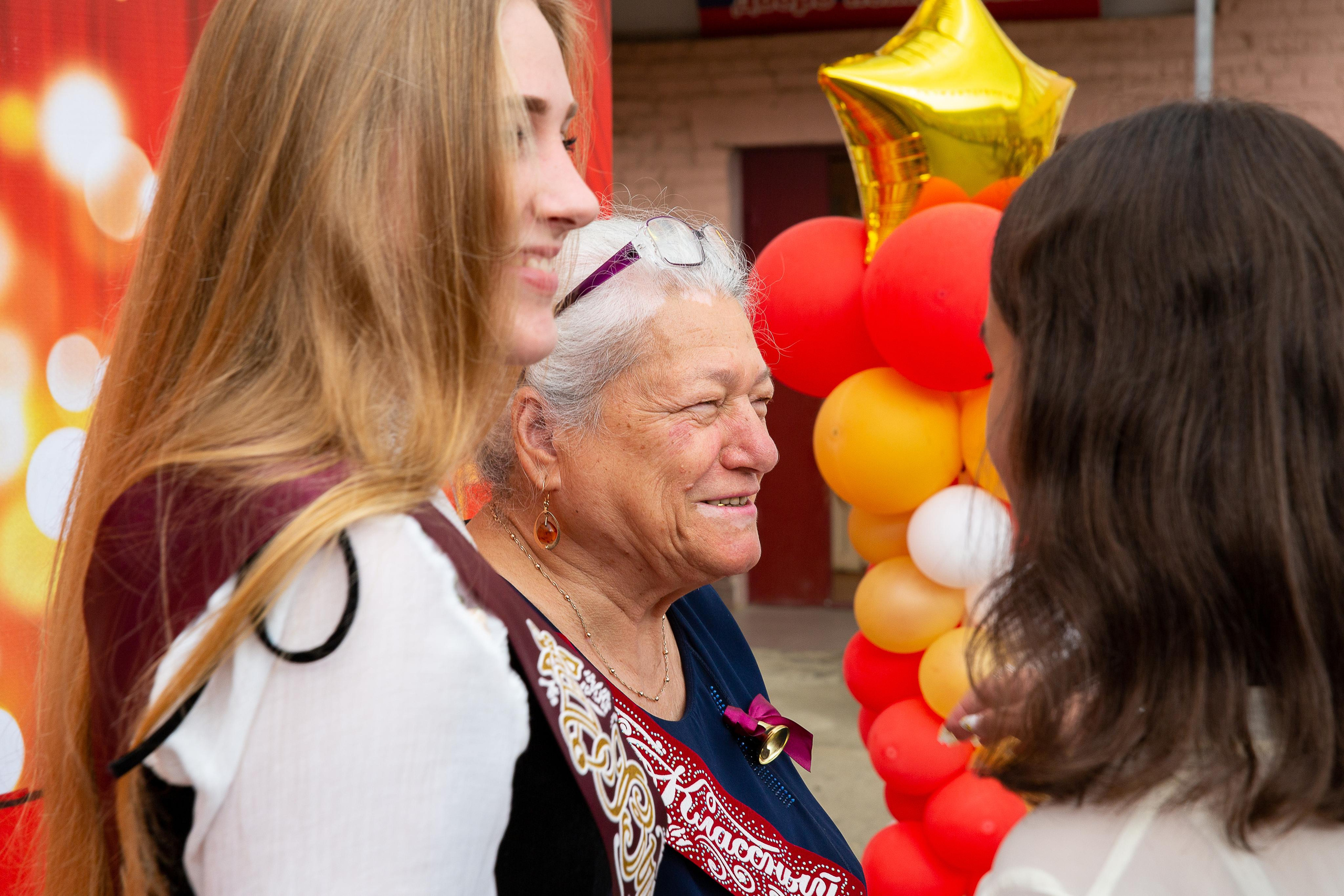Последний звонок школа№ 3 2021 год. Видеосьемка, фотосьемка свадеб, юбилеев, утренников в Краснодарском кр