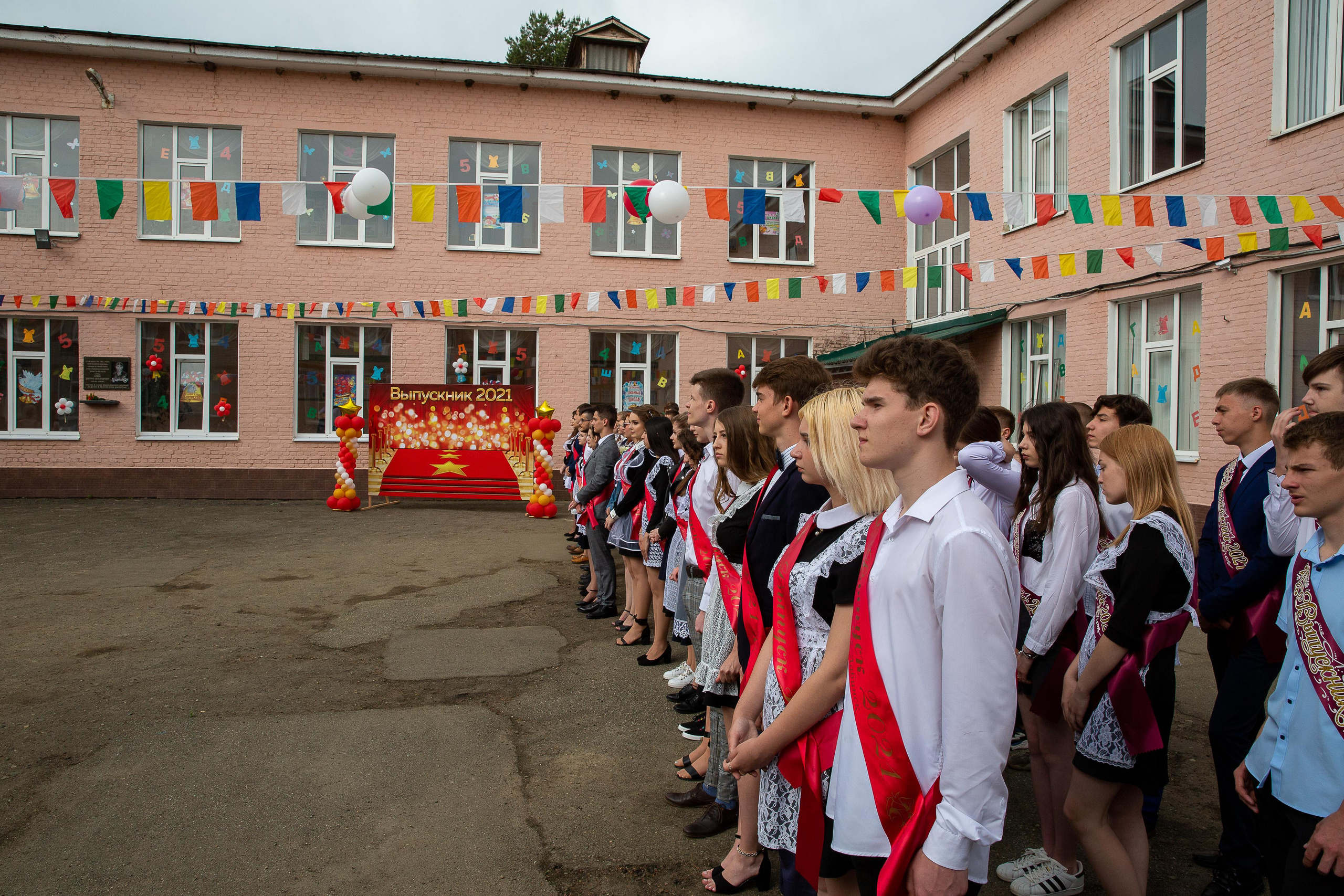 Последний звонок школа№ 3 2021 год. Видеосьемка, фотосьемка свадеб, юбилеев, утренников в Краснодарском кр
