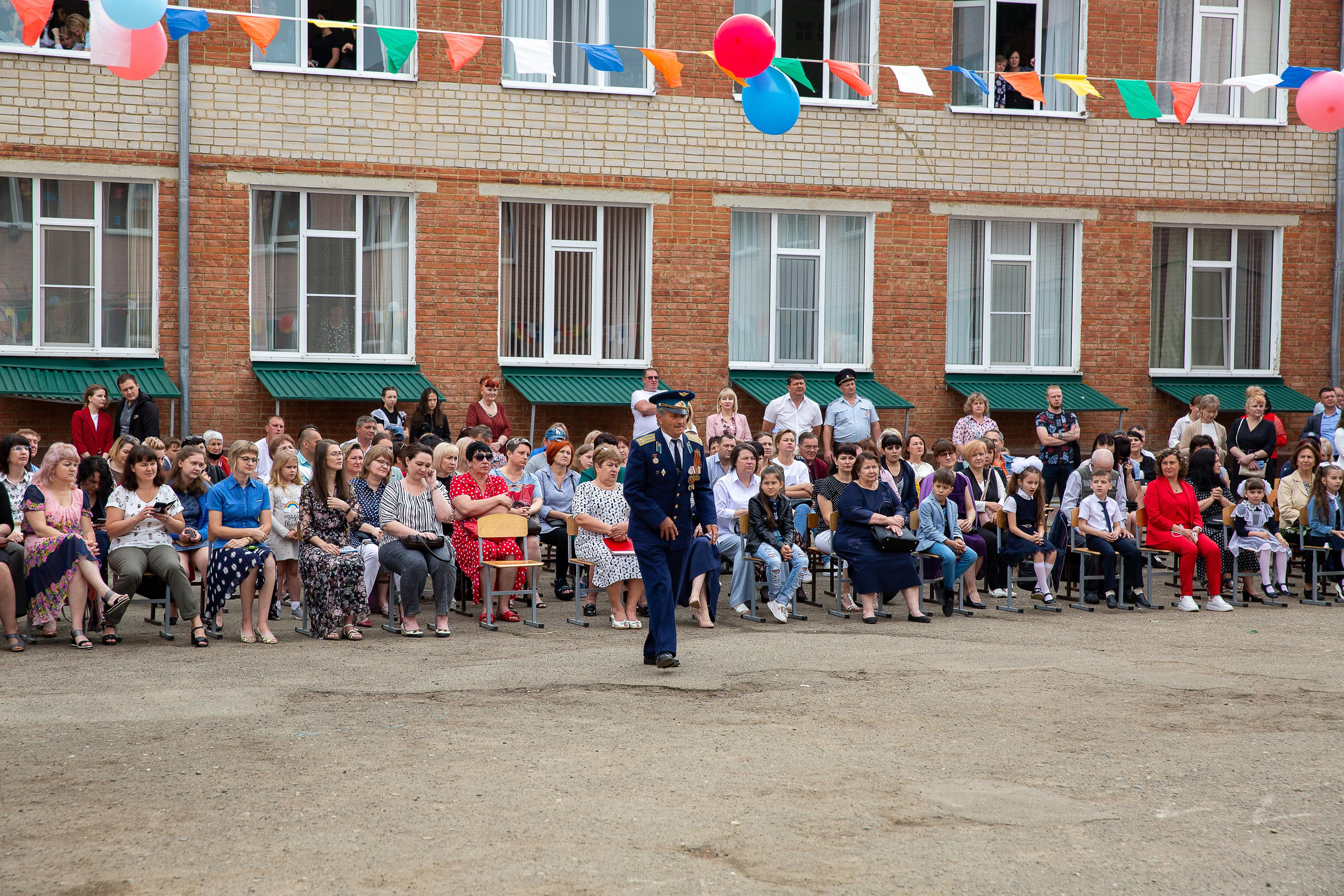Последний звонок школа№ 3 2021 год. Видеосьемка, фотосьемка свадеб, юбилеев, утренников в Краснодарском кр