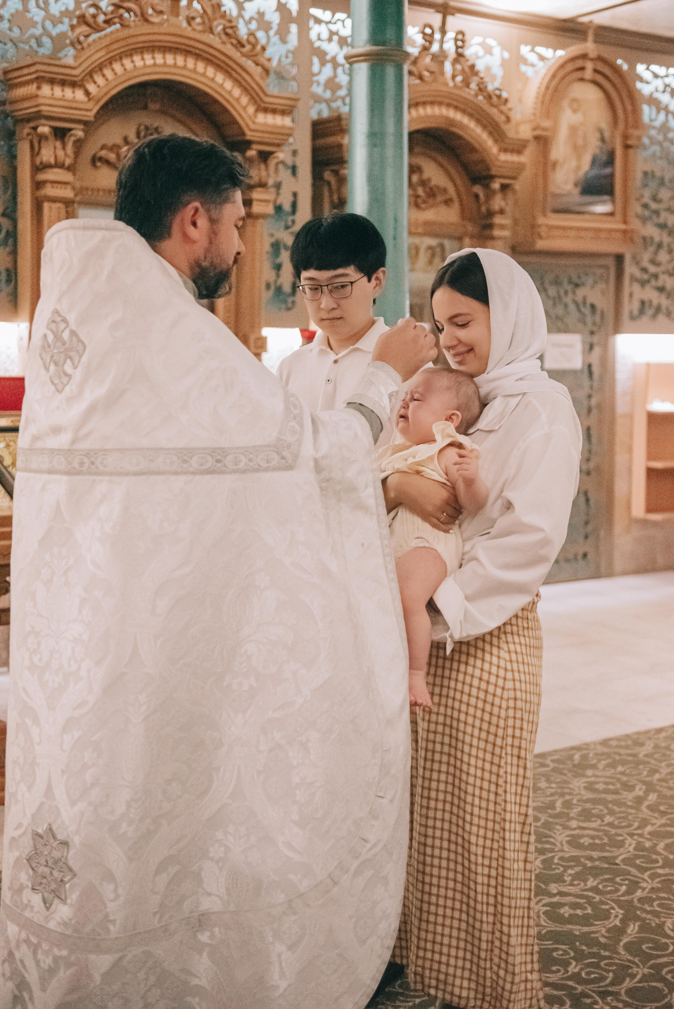 Крещение Василисы. Фотограф в Краснодаре Зеленкина Дарья