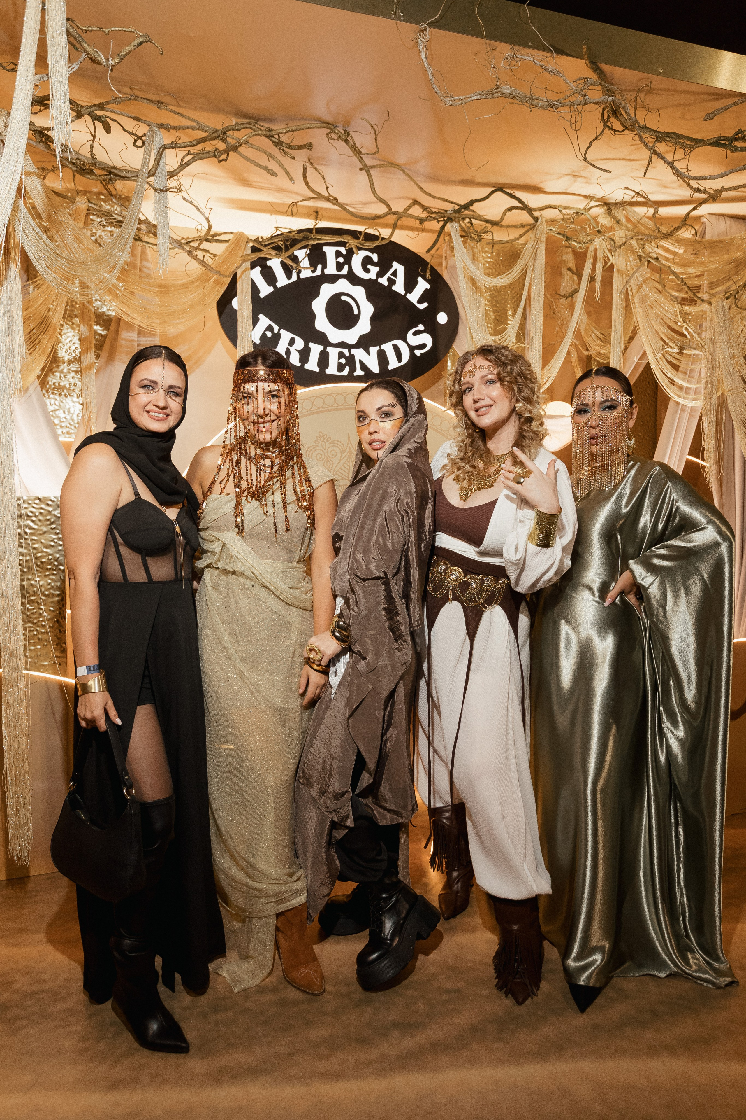 ILLEGAL FRIENDS — MIRAGE [PART I]. СВОИ. ФОТООТЧЕТЫ-СОБЫТИЯ-МЕСТА