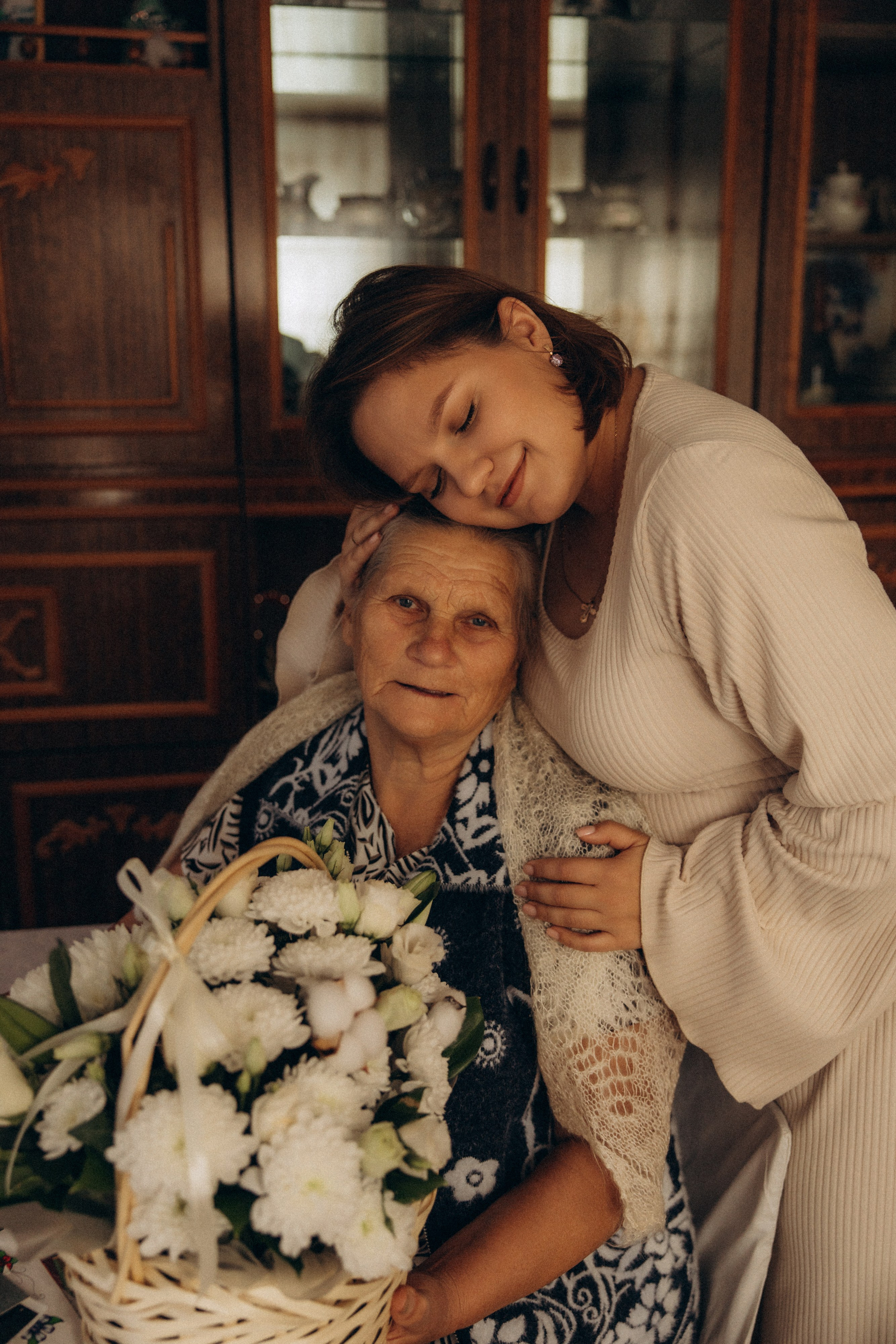 Аня и бабушка. Семейный фотограф Губкин/Старый Оскол