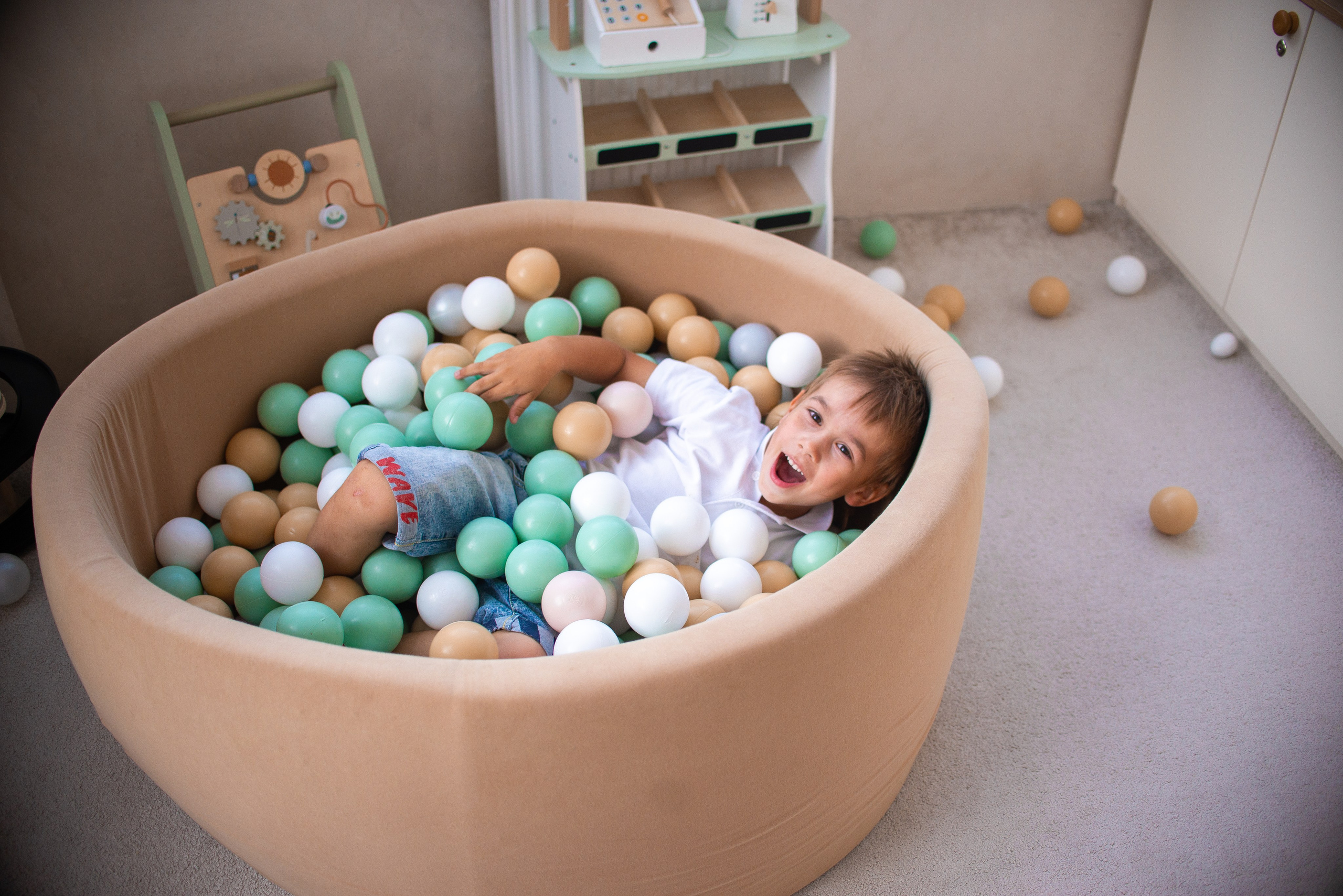 День Рождения Лёвы в Симбе. Семейный фотограф на выписку из роддома и крещение Минск Настя Гришук