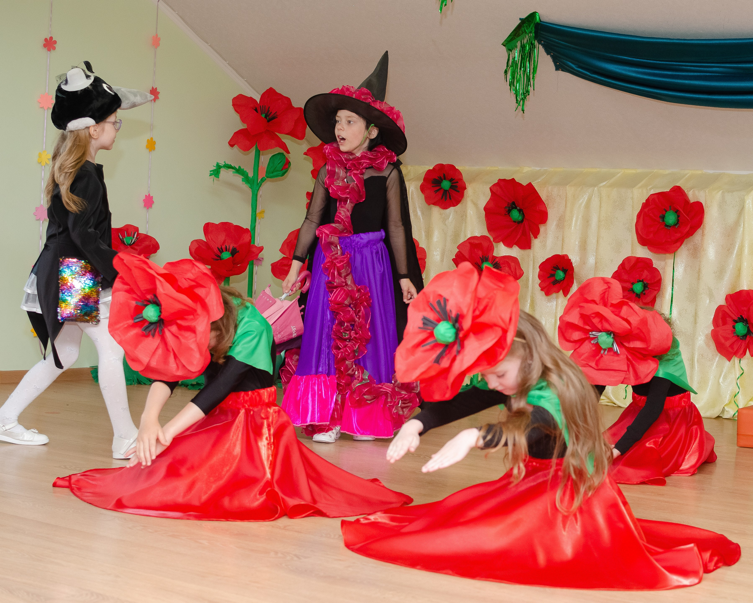 Выпускной утренник 2023. Семейный фотограф на выписку из роддома и крещение Минск Настя Гришук