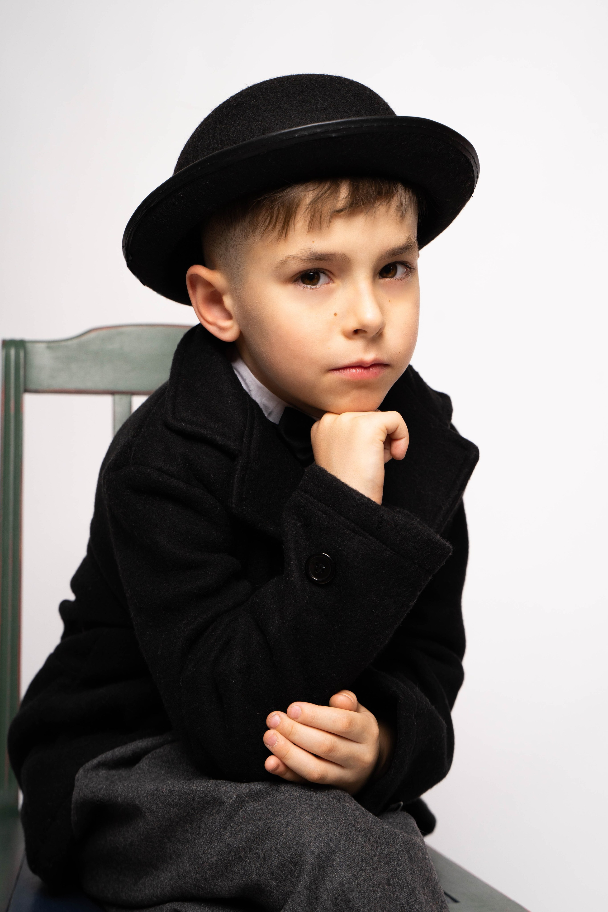 Артем в образе Ч. Чаплина. Студия детской фотографии