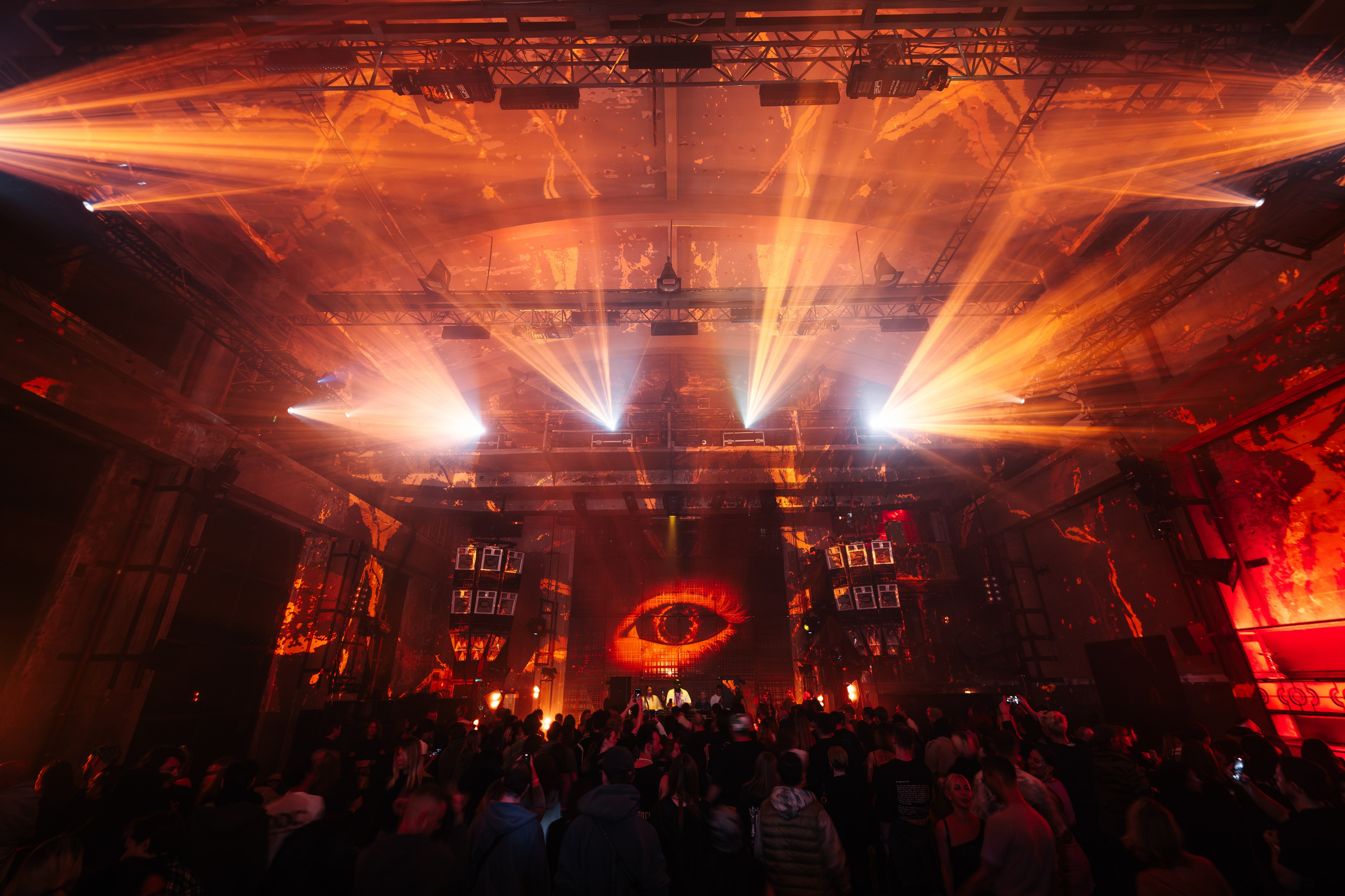 SICK YEARS, ARMA ╳ SILA SVETA. @tomrus: Рустам Шагиморданов — фотограф