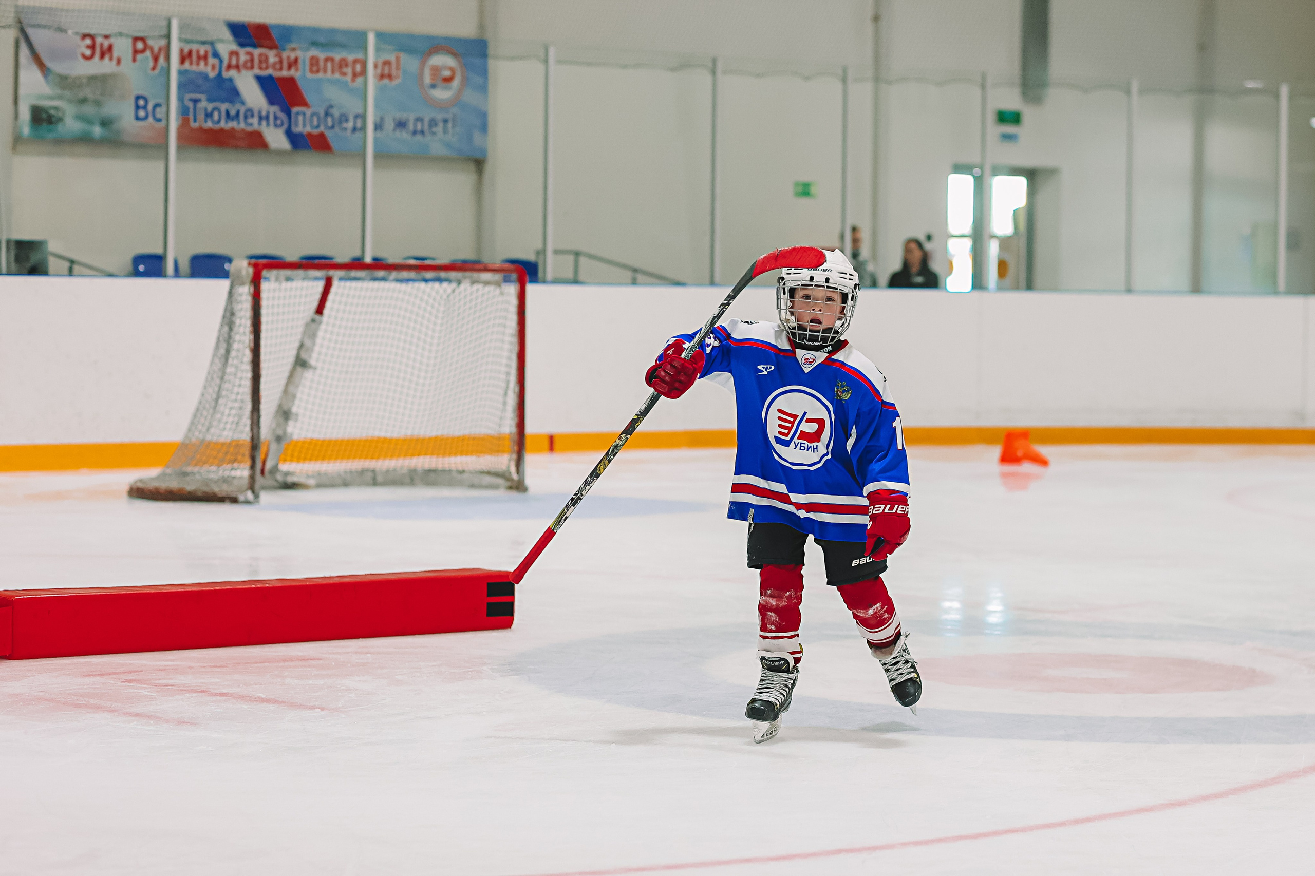 Хоккей тренировка. Семейный фотограф Тюмень, фотограф на роды Салмина Мария