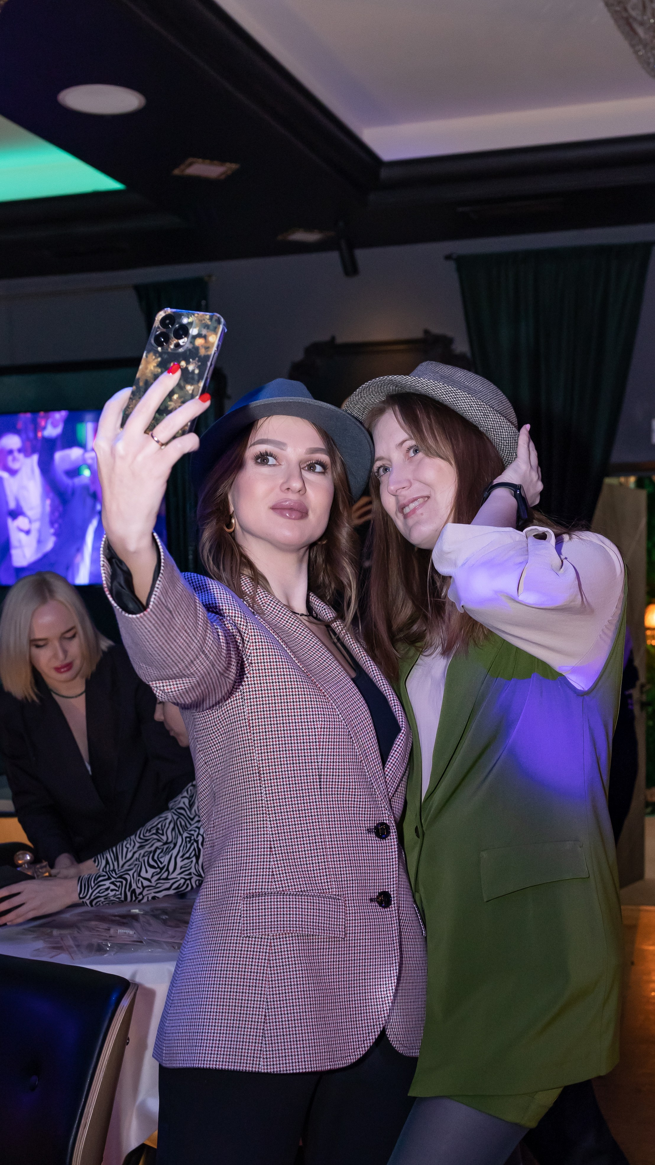 I`mom`s шоу-квиз «Детективы». Сказочный фотограф для Вас и Вашей семьи