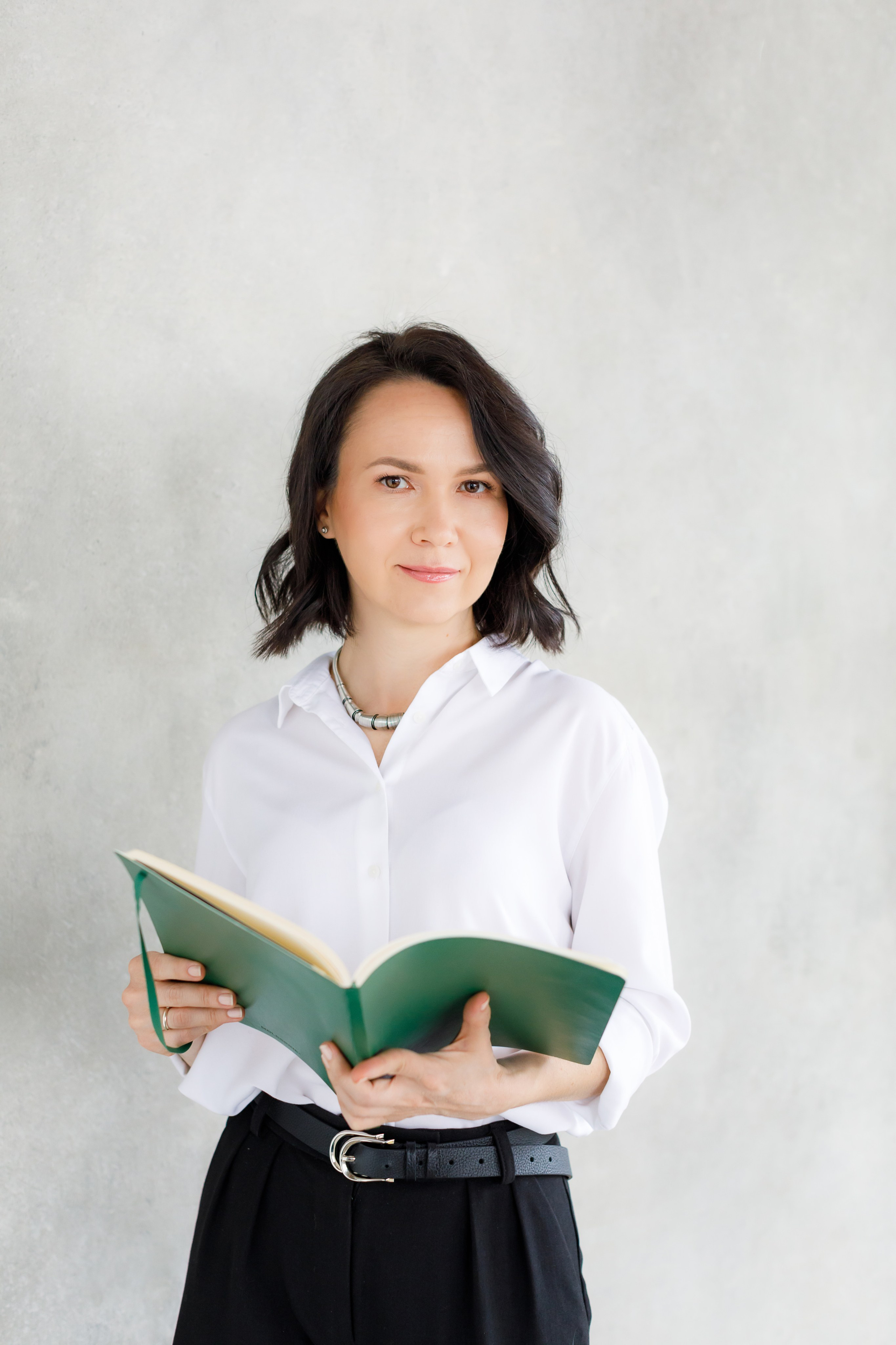 Контент фотосессия для Татьяны Родиной, ветврача холиста. Портретный и семейный фотограф Юлия Герман