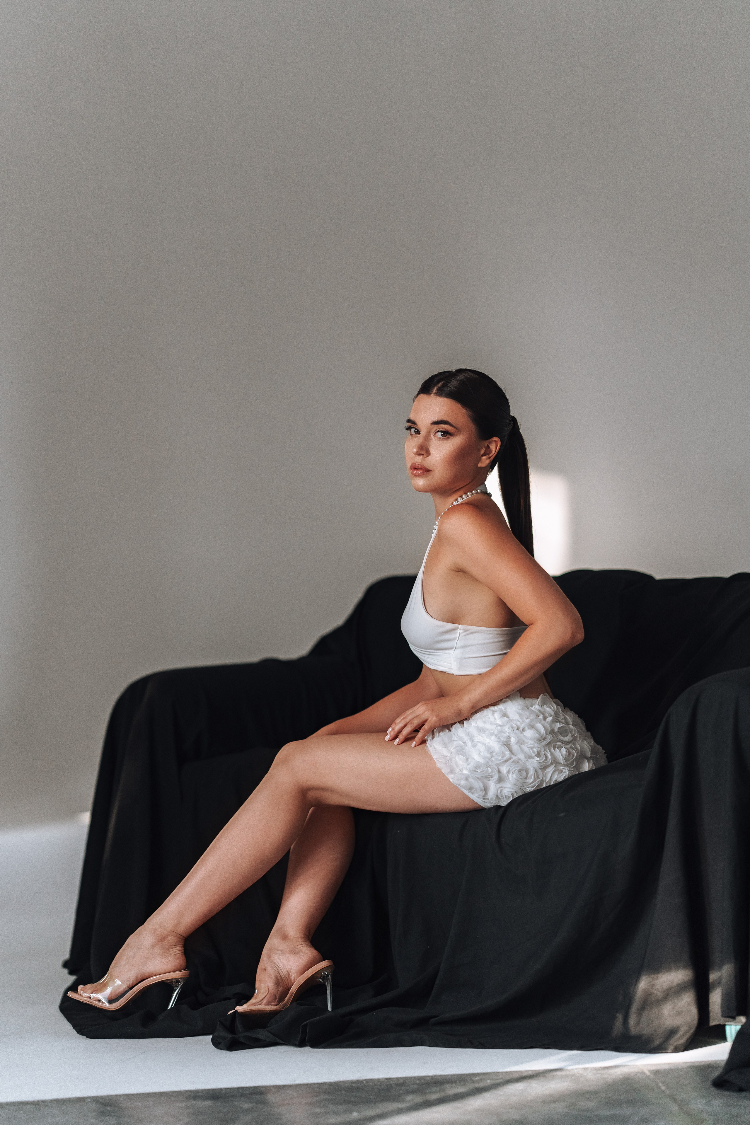 Женский портрет (в интерьере). Свадебный и портретный фотограф в Симферополе и Крыму