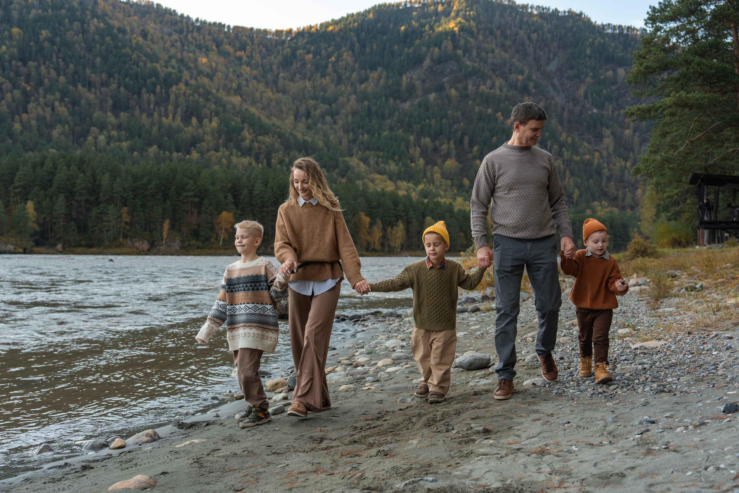 Семейная фотосессия в Москве для большой семьи. Свадебный фотограф в Москве Анна Полушина